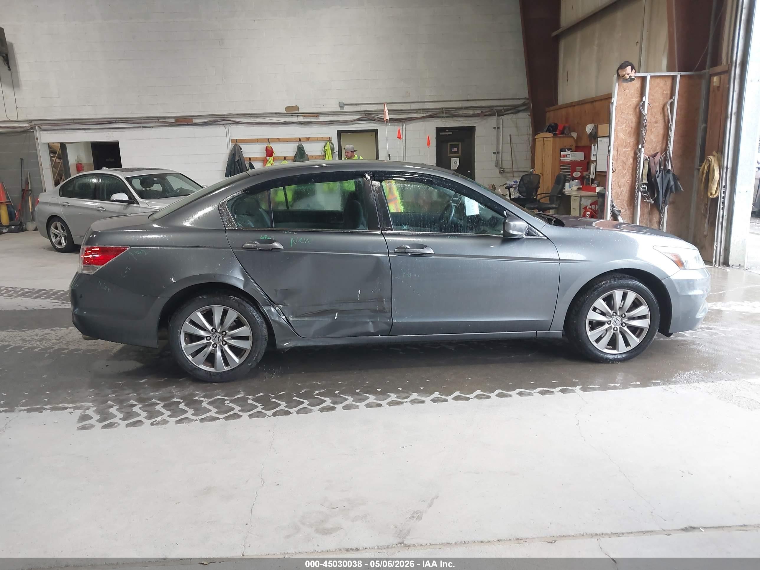2012 Honda Accord 2.4 Ex Gray vin: 1HGCP2F7XCA107548