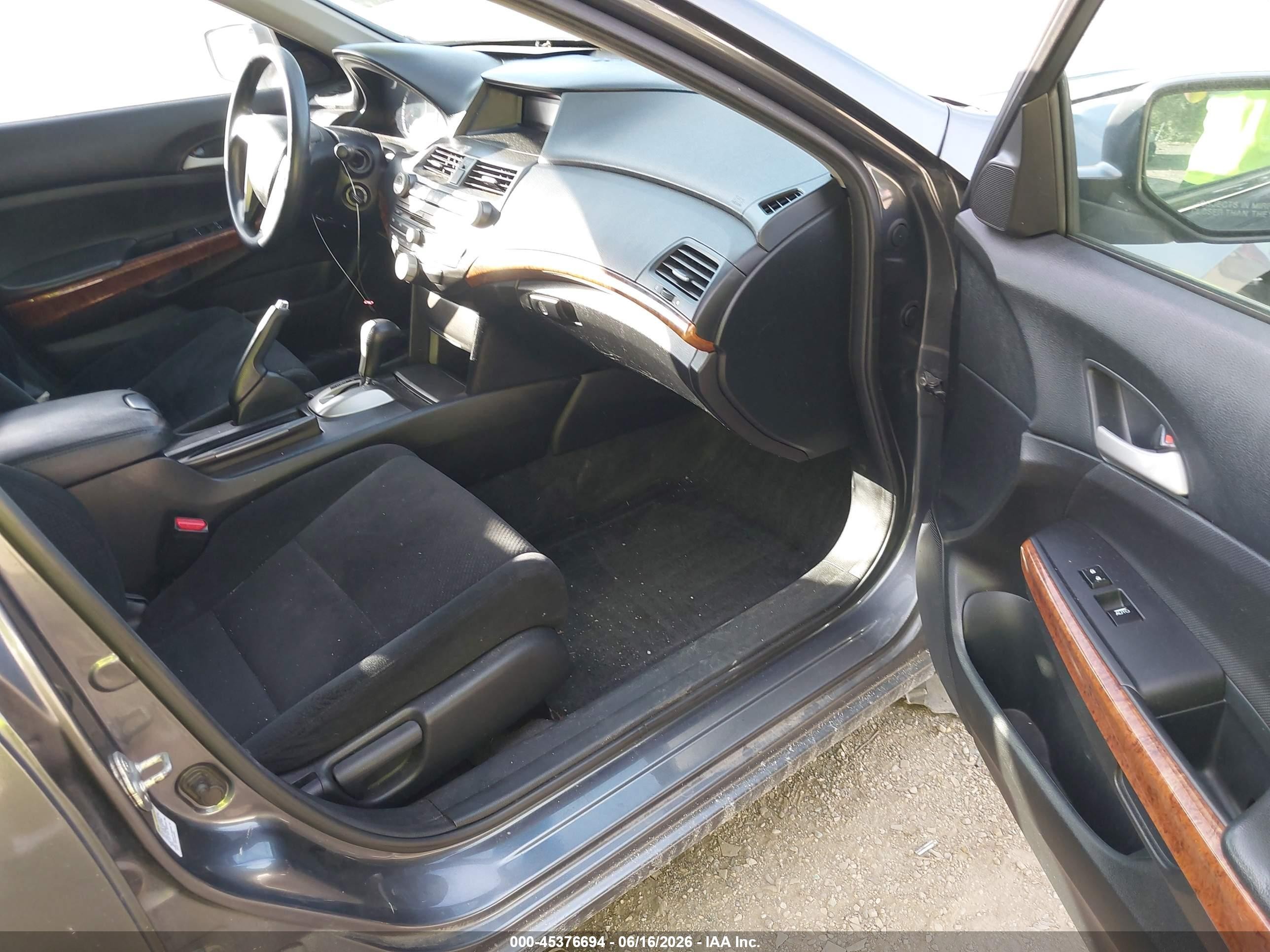 2012 Honda Accord 2.4 Ex Gray vin: 1HGCP2F7XCA141621