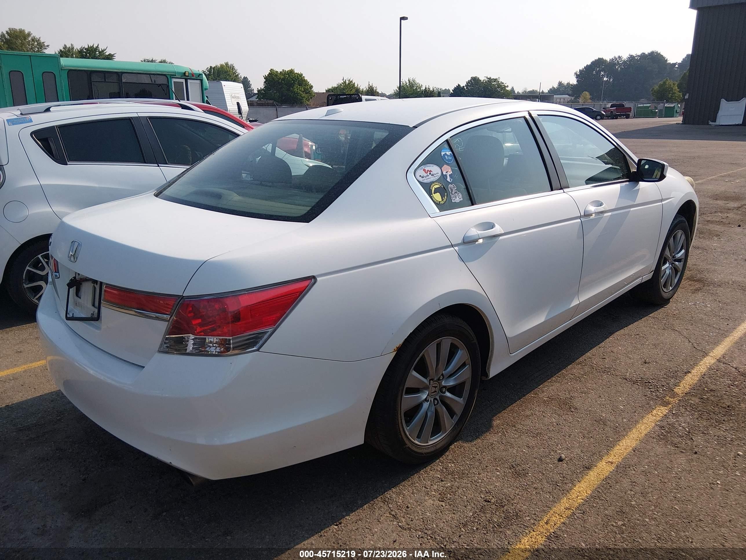 2011 Honda Accord 2.4 Ex-l White vin: 1HGCP2F80BA030244