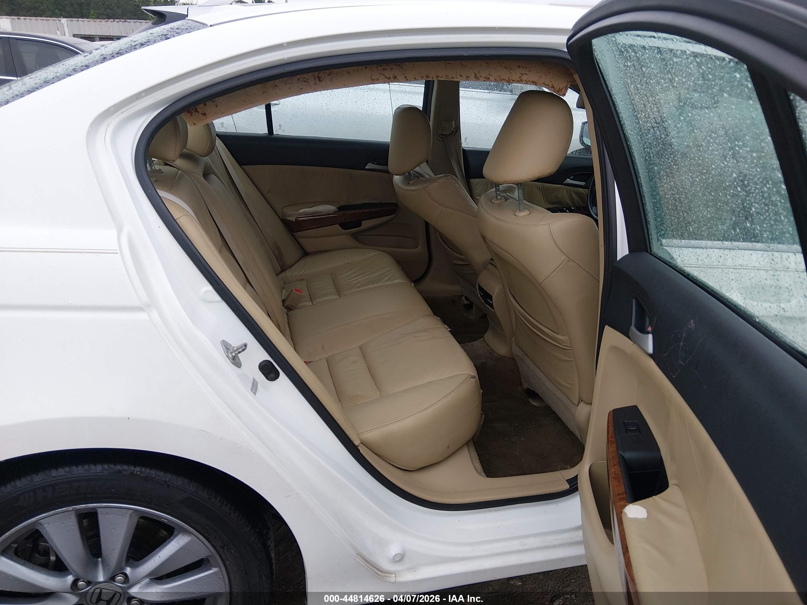 2011 Honda Accord 2.4 Ex-l White vin: 1HGCP2F80BA086748