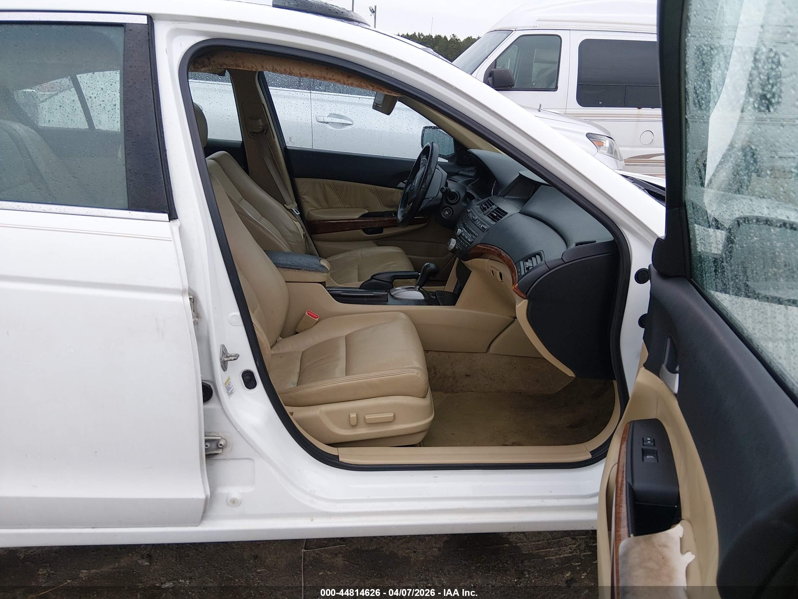 2011 Honda Accord 2.4 Ex-l White vin: 1HGCP2F80BA086748