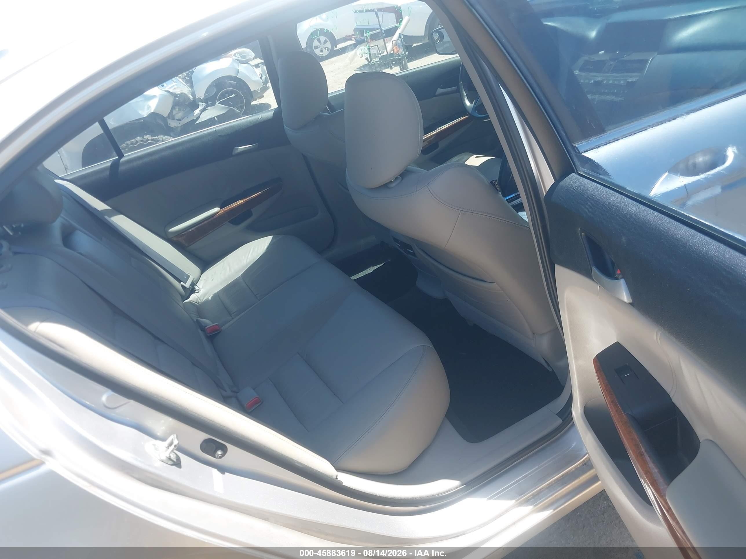2011 Honda Accord Exl Silver vin: 1HGCP2F80BA100213