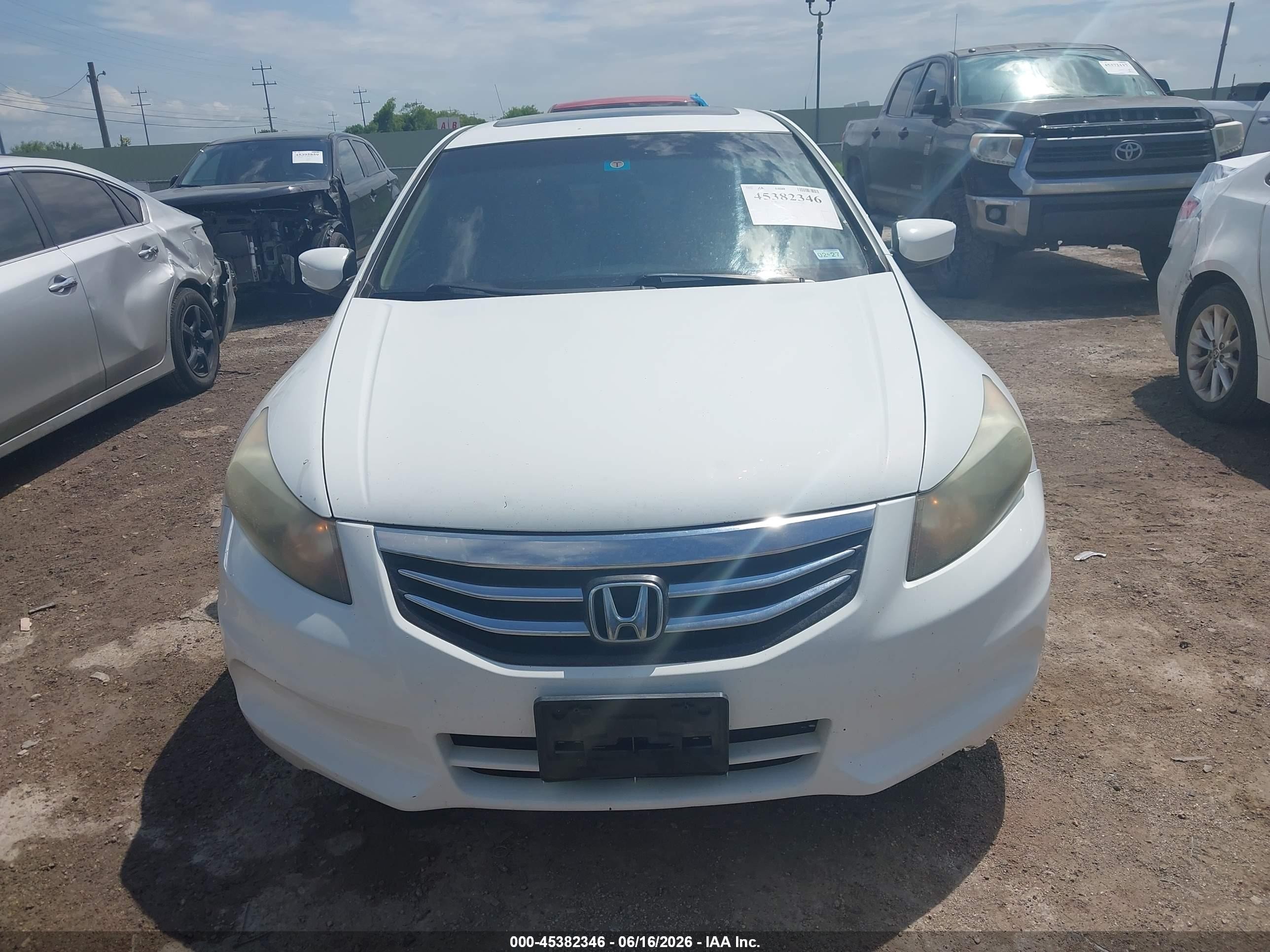 2011 Honda Accord 2.4 Ex-l Белый vin: 1HGCP2F80BA102561