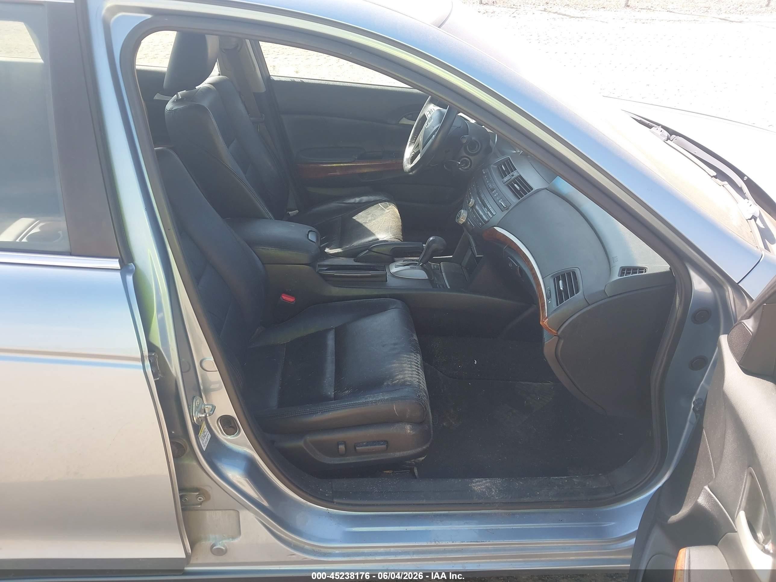 2011 Honda Accord 2.4 Ex-l Light Blue vin: 1HGCP2F80BA119599