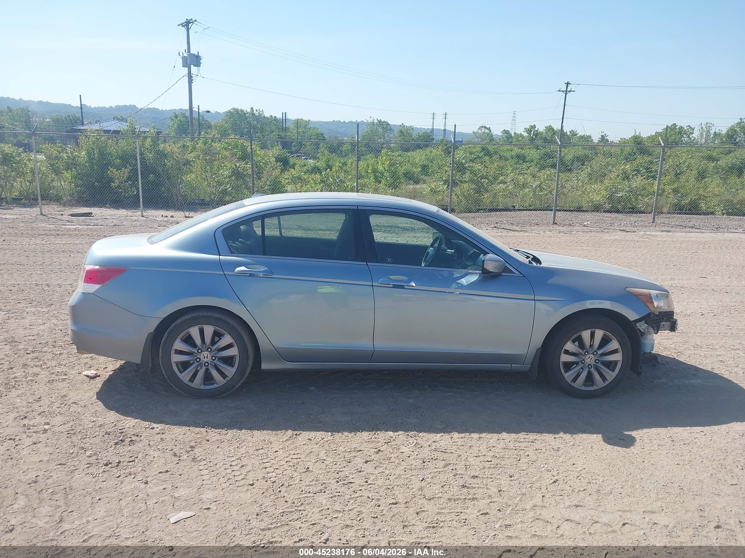 2011 Honda Accord 2.4 Ex-l Light Blue vin: 1HGCP2F80BA119599