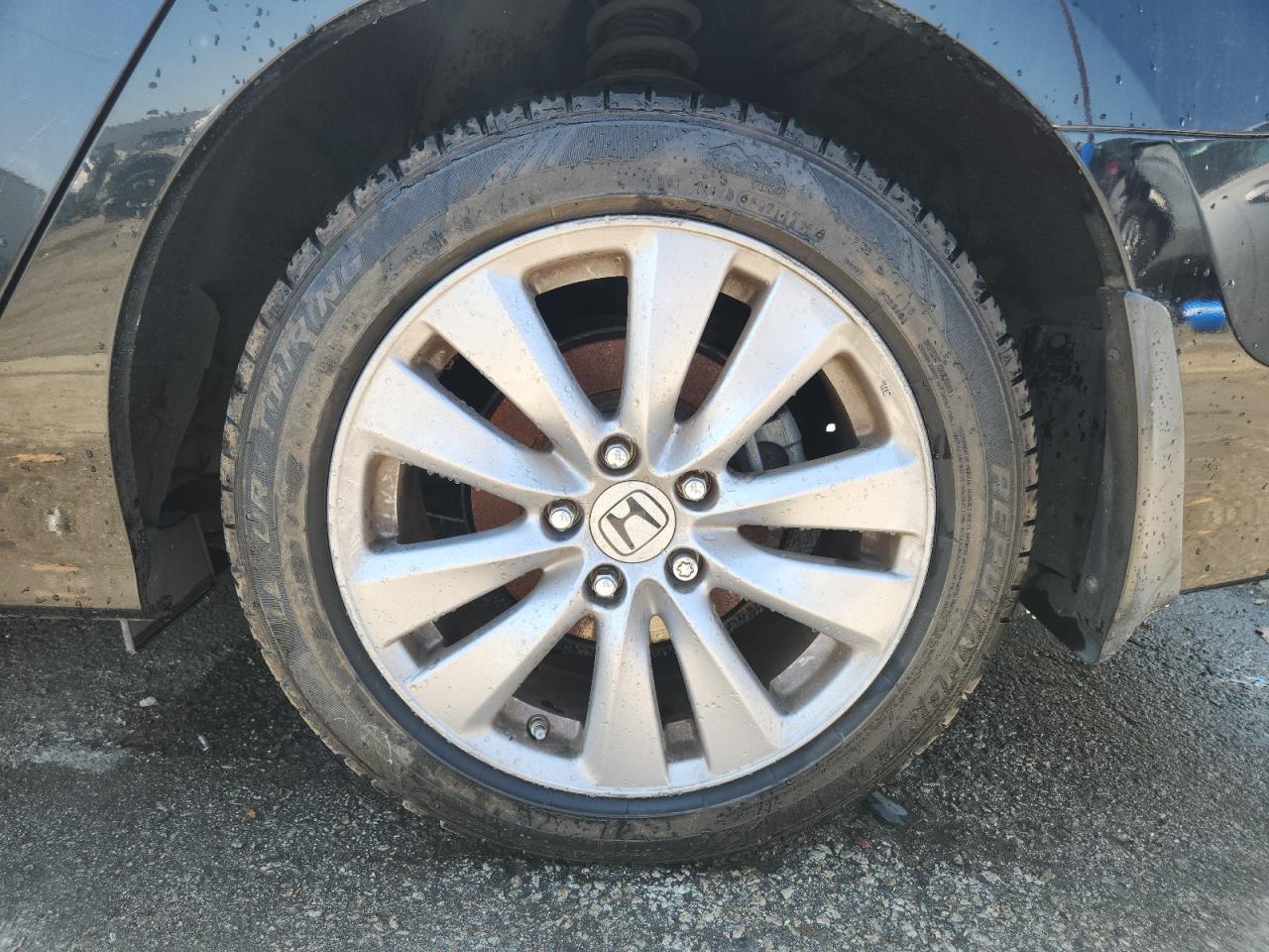 2011 Honda Accord Exl Black vin: 1HGCP2F80BA153025 Damage: Left Rear Wheel, Curb Rash, > 12 Inches