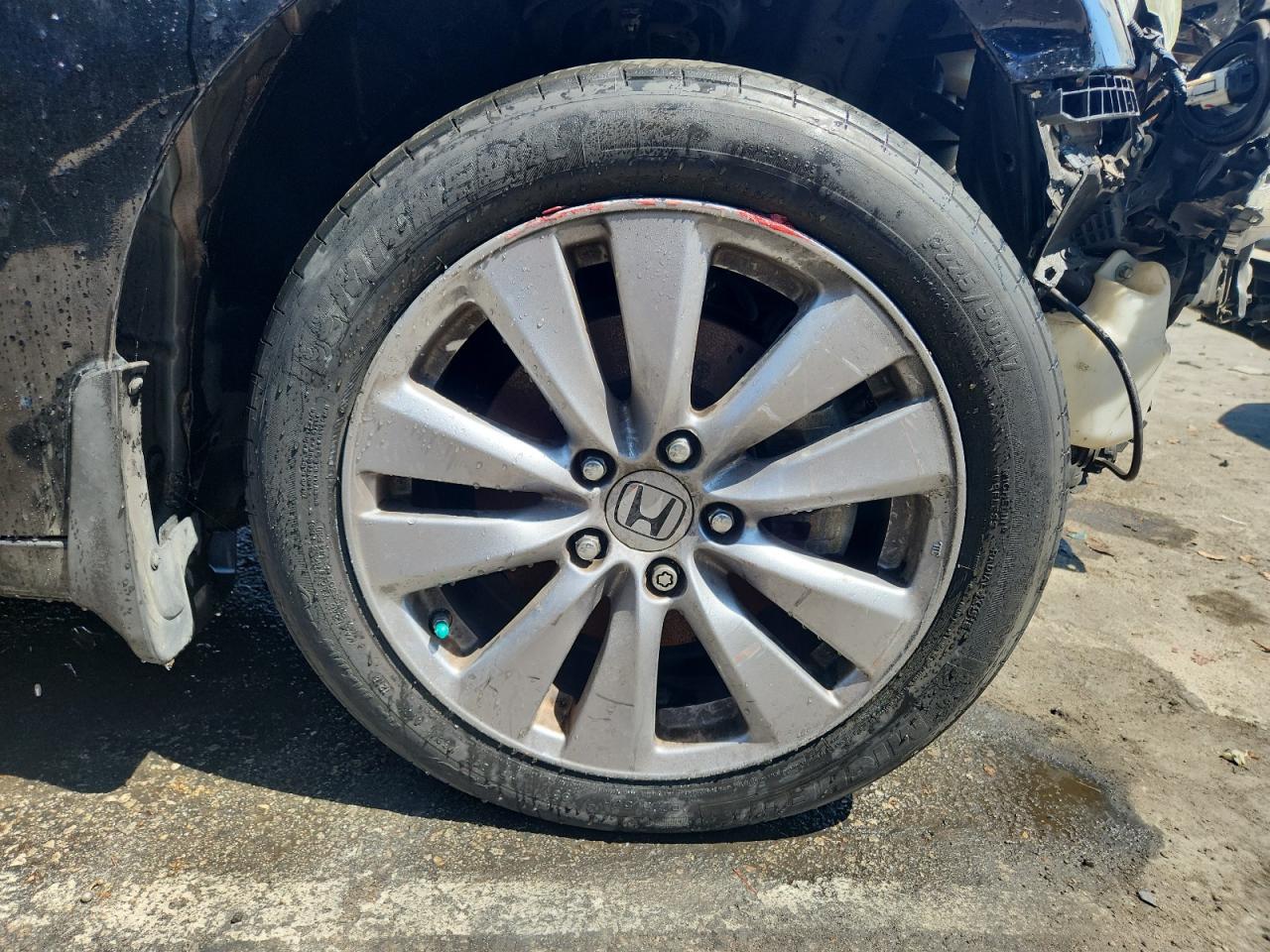 2011 Honda Accord Exl Black vin: 1HGCP2F80BA153025 Damage: Right Front Wheel, Curb Rash, > 12 Inches
