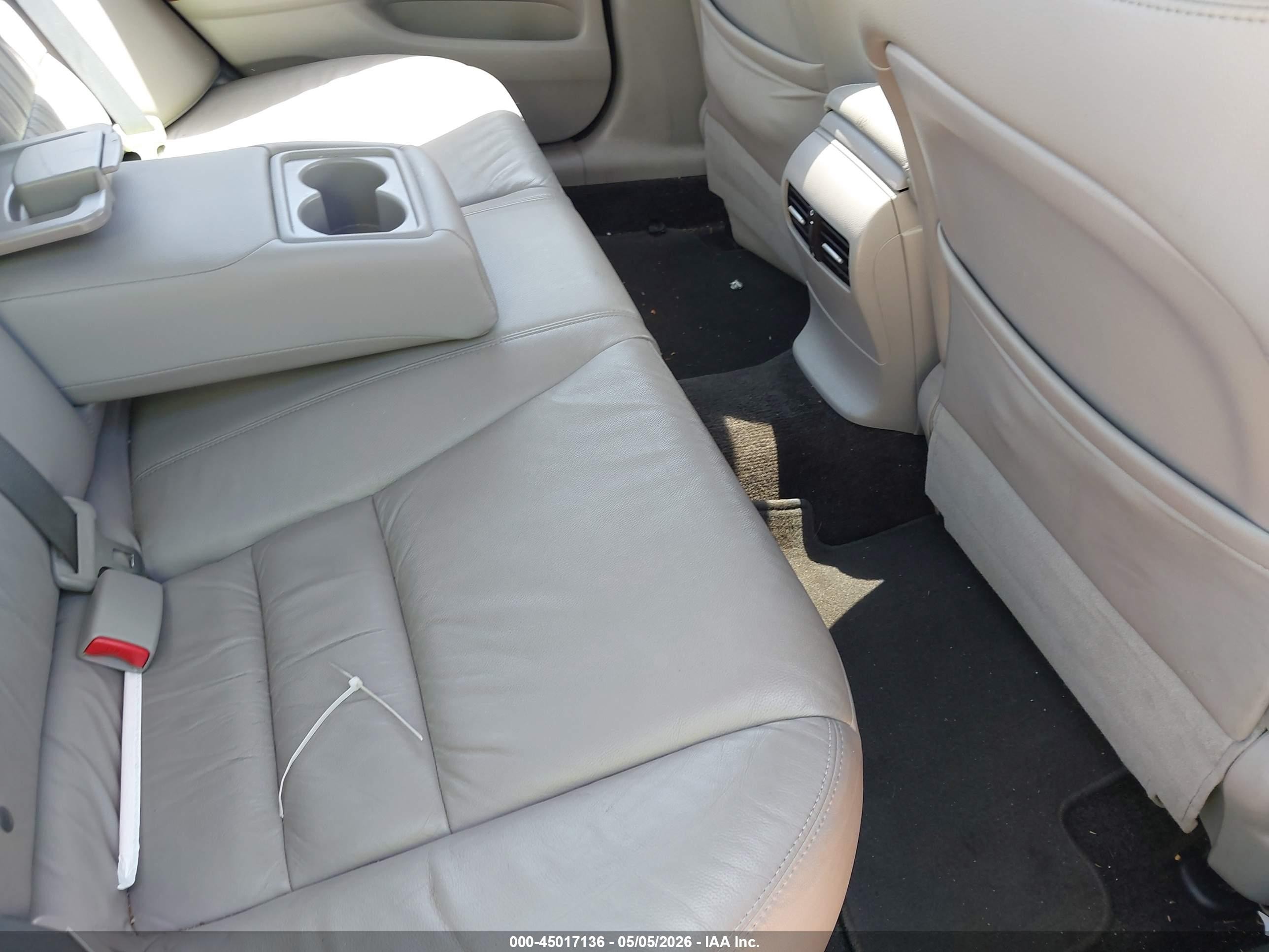 2012 Honda Accord 2.4 Ex-l Silver vin: 1HGCP2F80CA221227