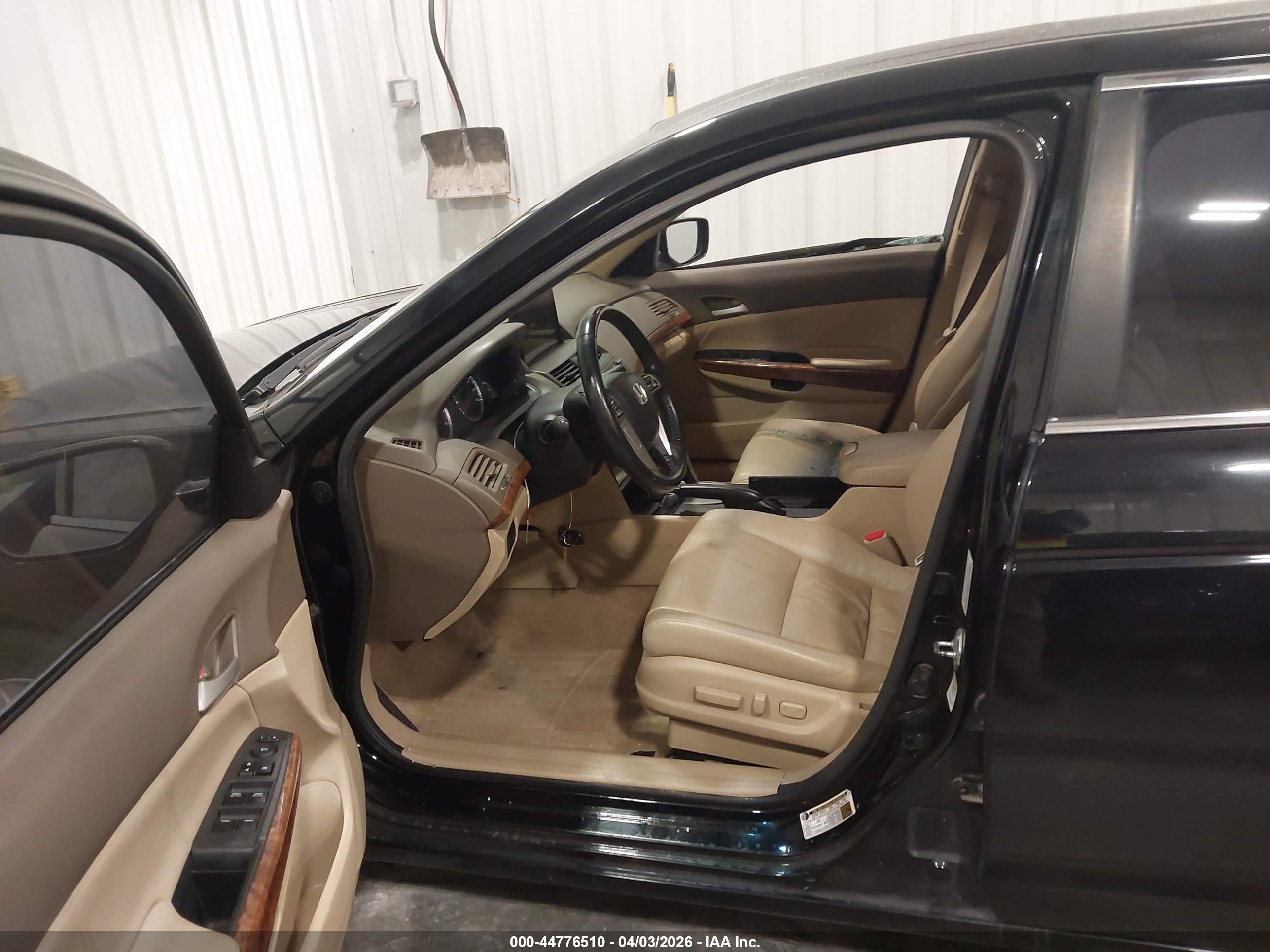 2010 Honda Accord 2.4 Ex-l Black vin: 1HGCP2F81AA157891
