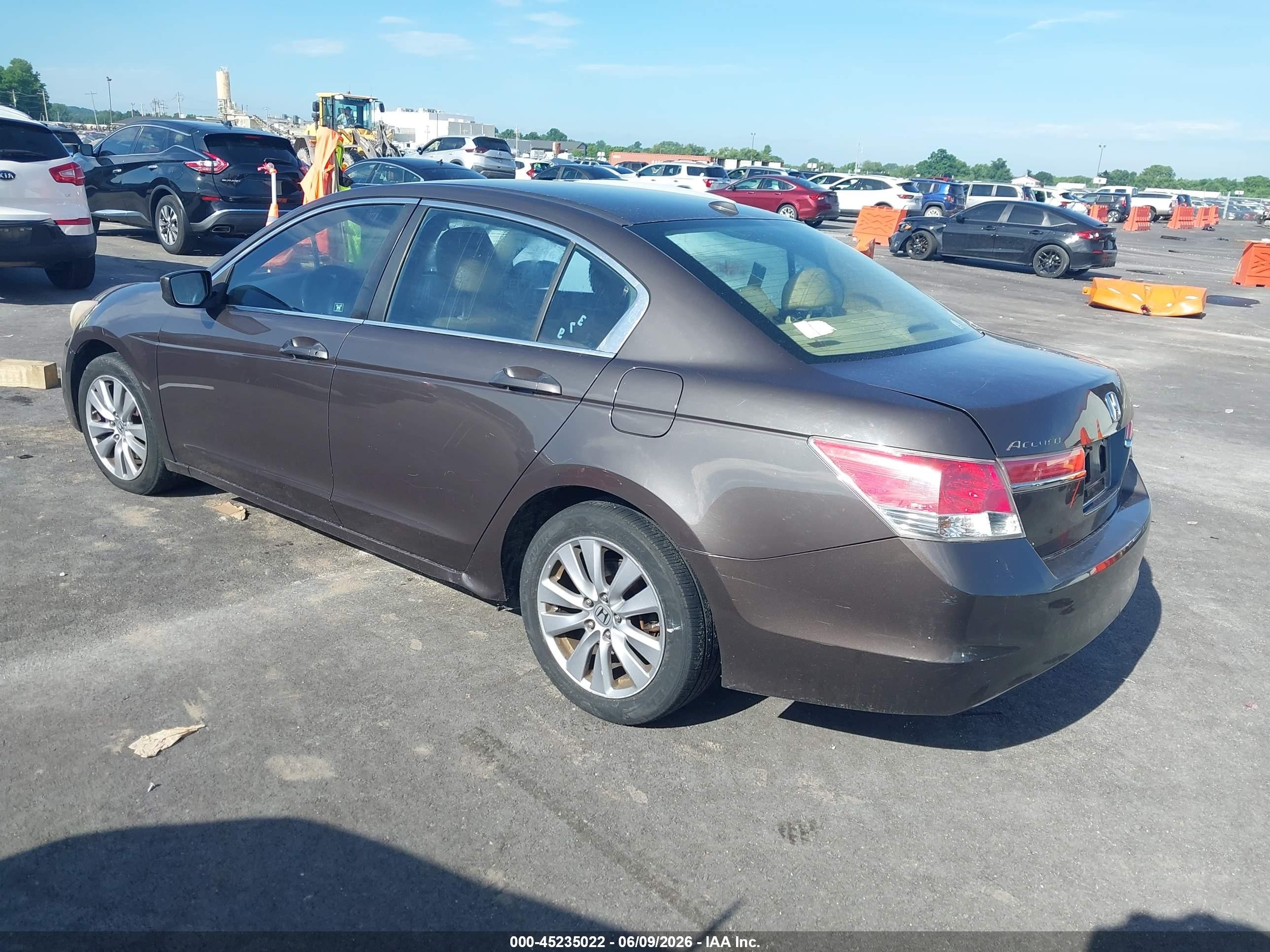 2011 Honda Accord 2.4 Ex-l Фиолетовый vin: 1HGCP2F81BA072227