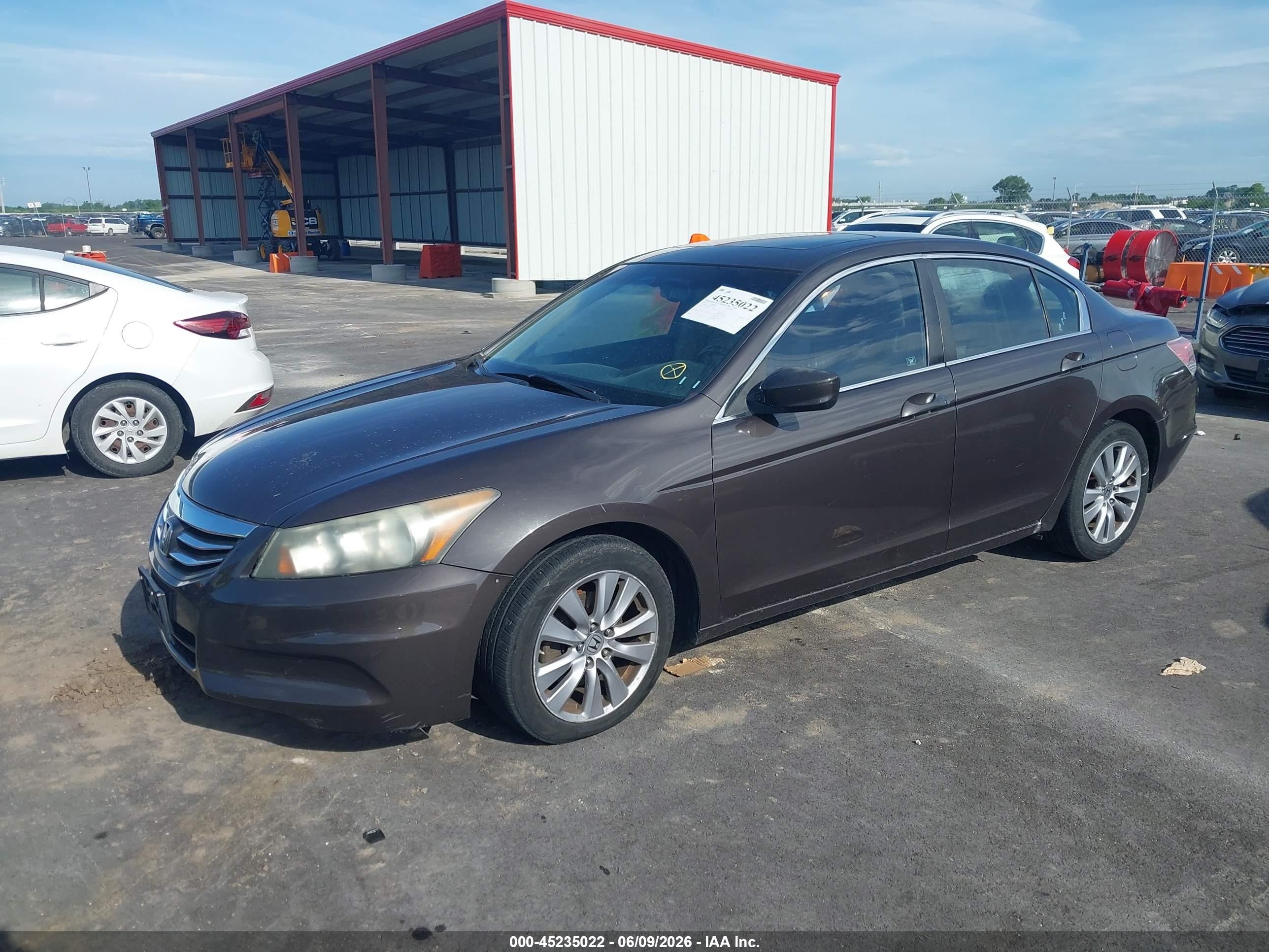 2011 Honda Accord 2.4 Ex-l Фиолетовый vin: 1HGCP2F81BA072227