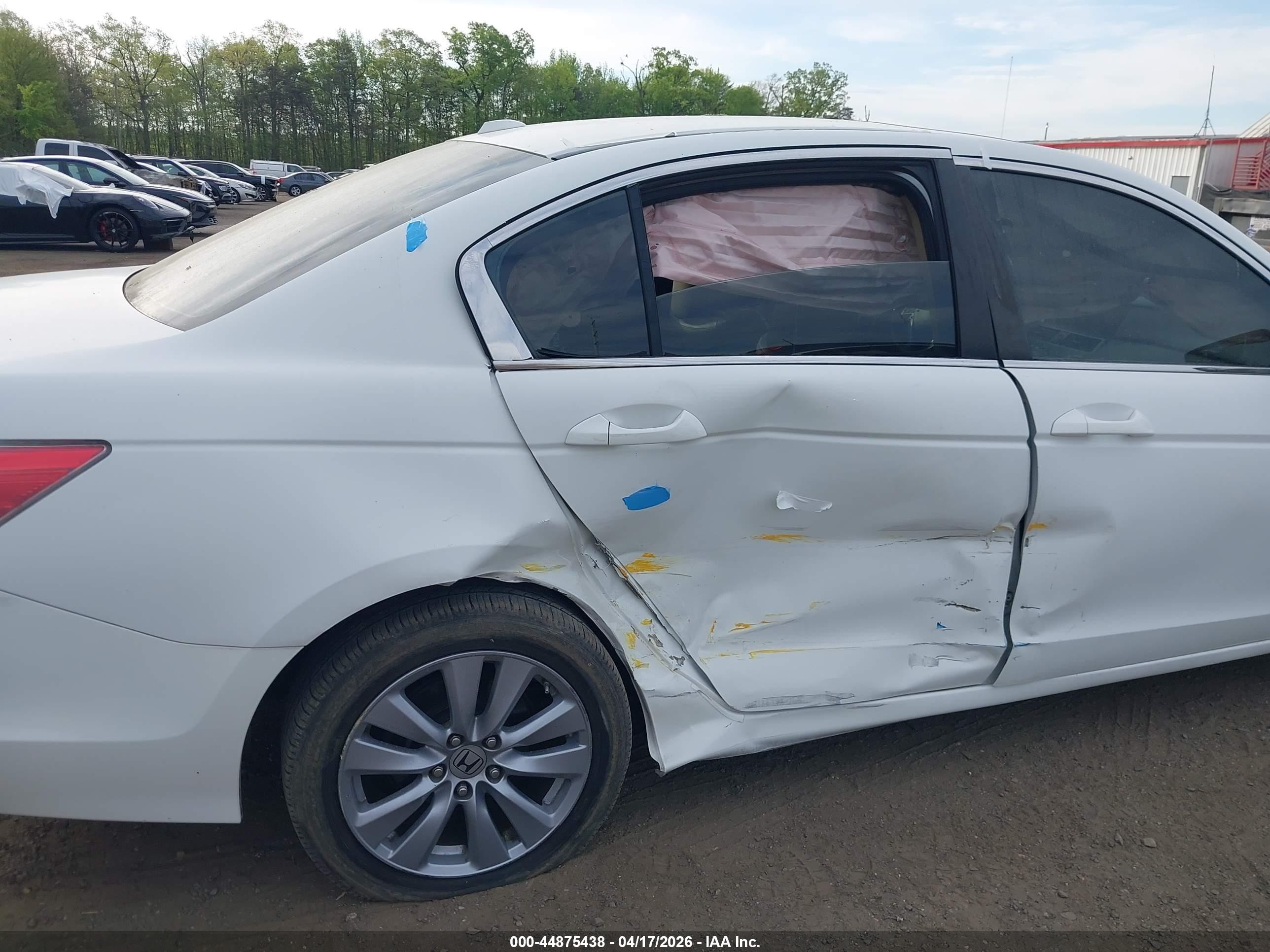 2011 Honda Accord 2.4 Ex-l White vin: 1HGCP2F81BA078819