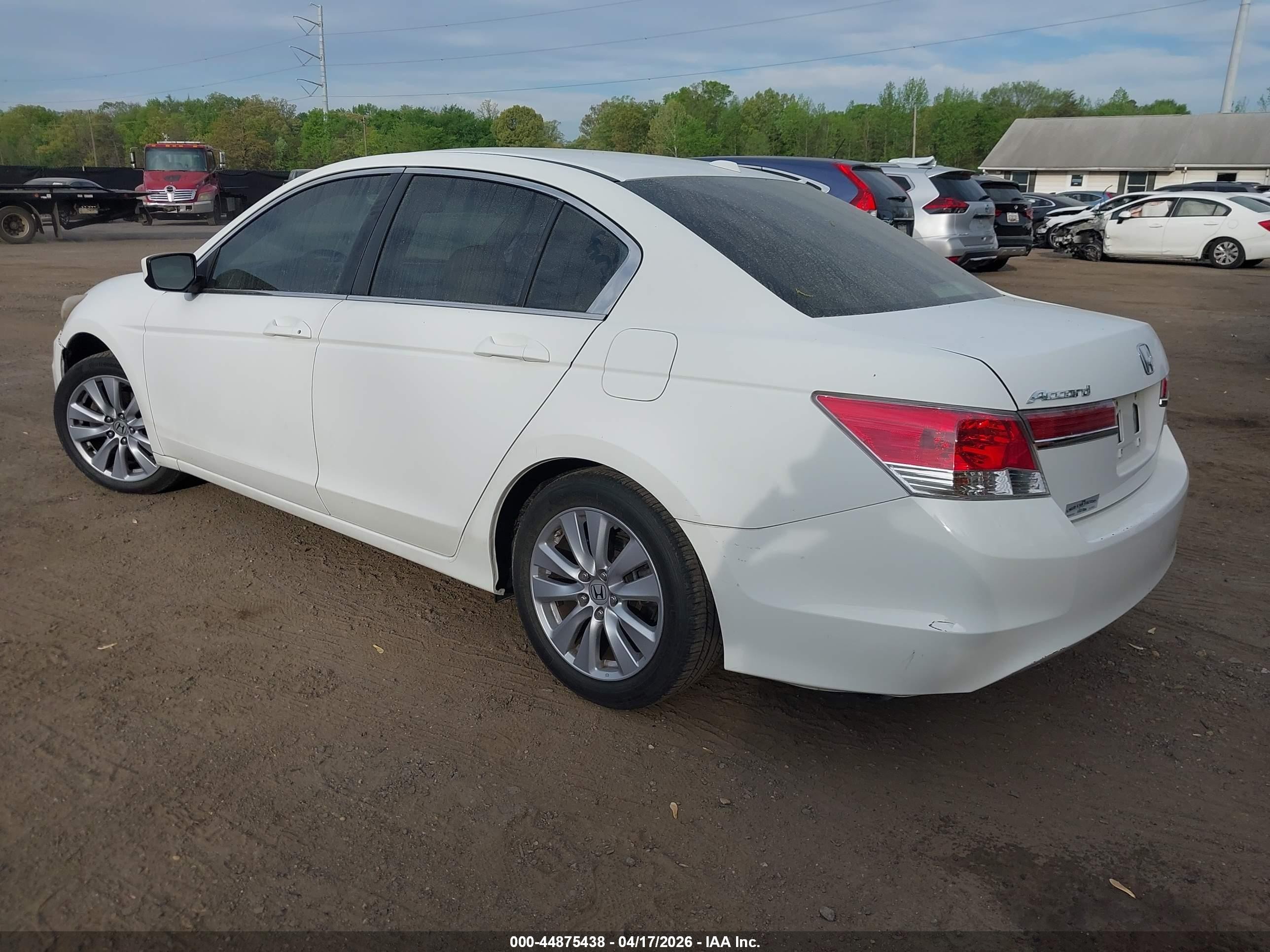 2011 Honda Accord 2.4 Ex-l White vin: 1HGCP2F81BA078819