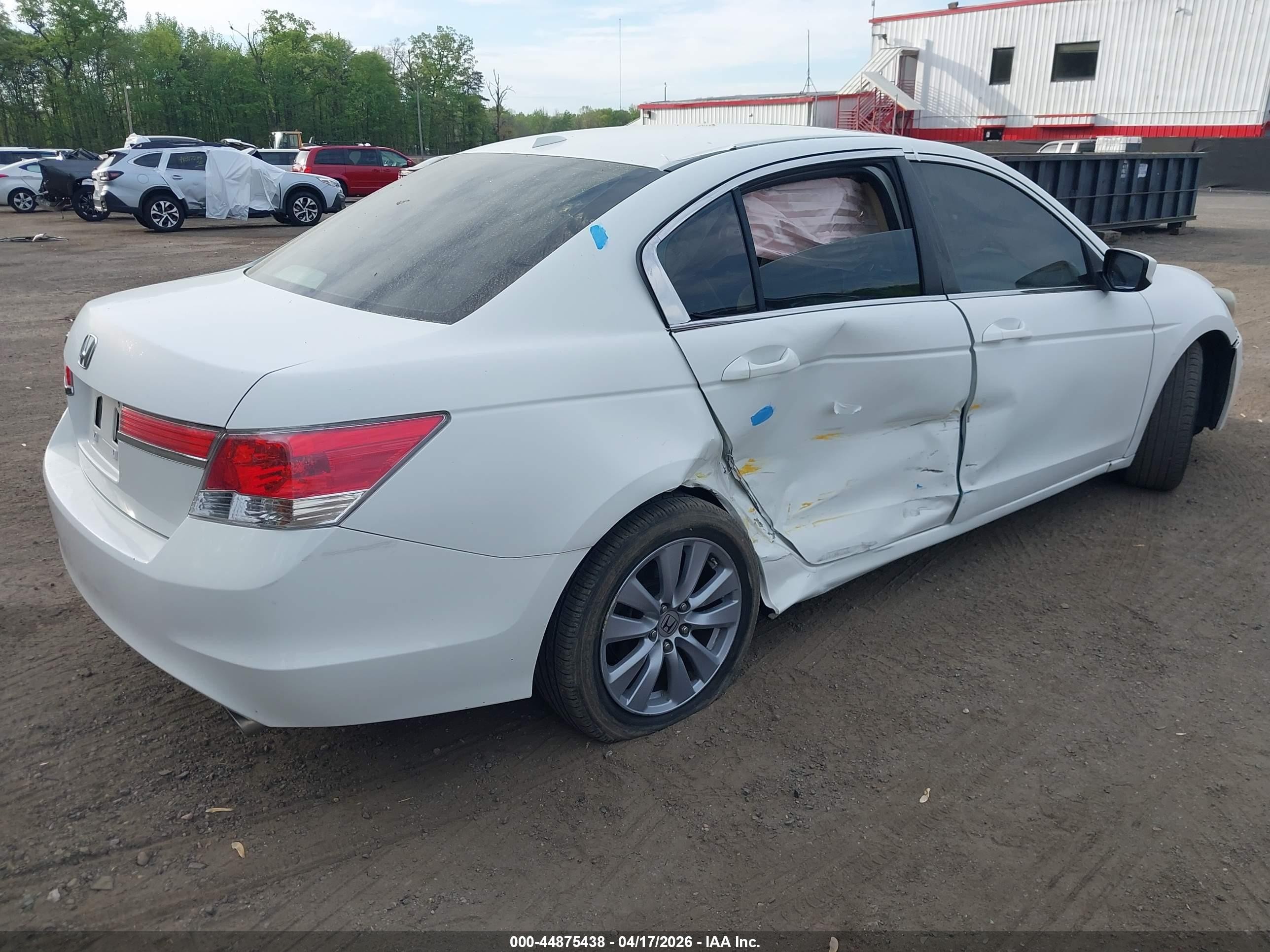 2011 Honda Accord 2.4 Ex-l White vin: 1HGCP2F81BA078819