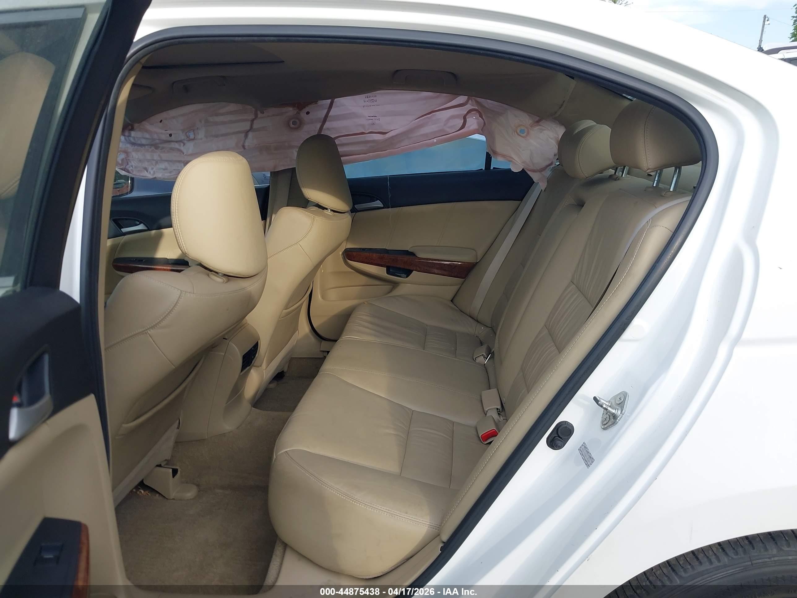 2011 Honda Accord 2.4 Ex-l White vin: 1HGCP2F81BA078819