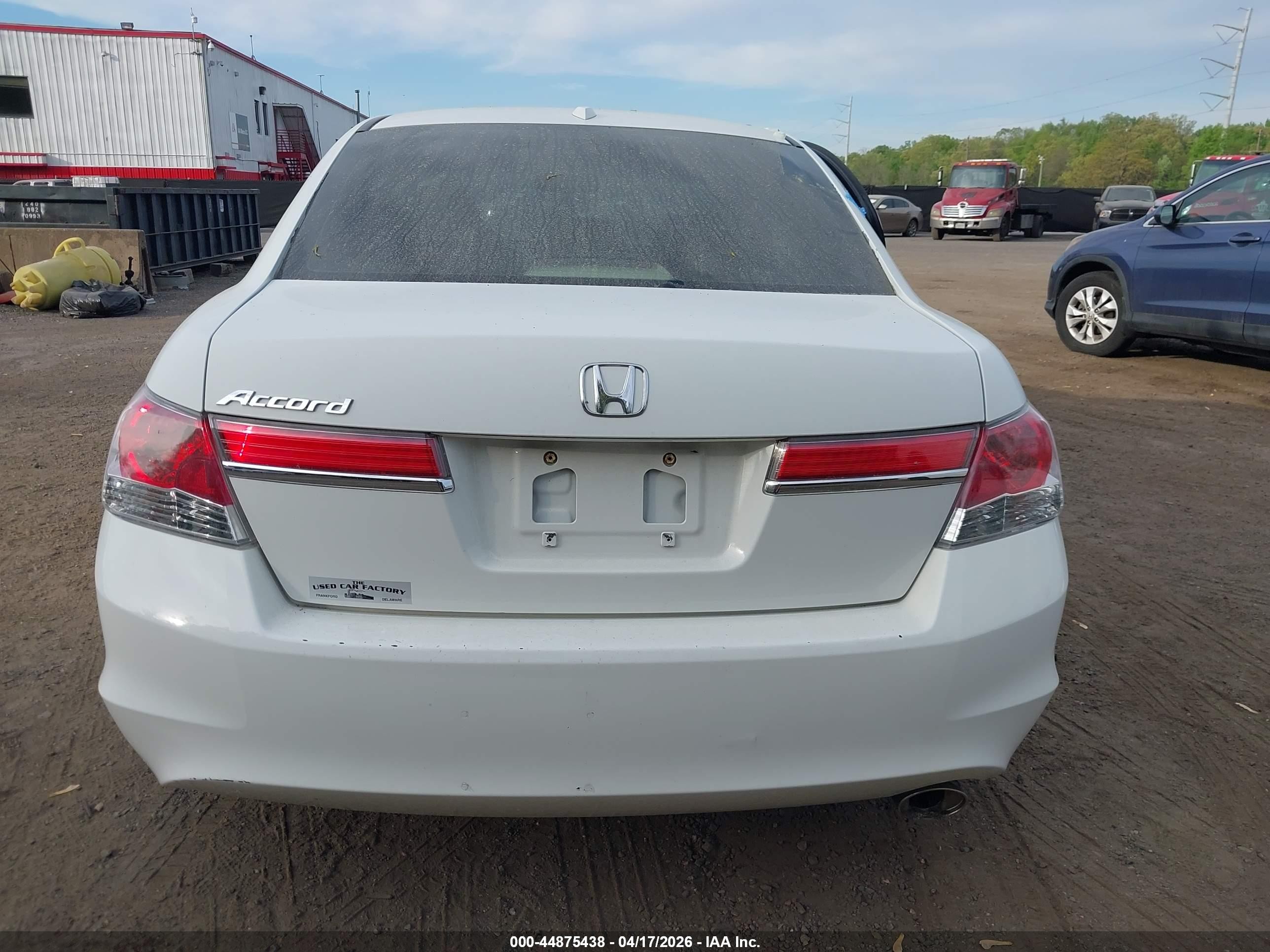 2011 Honda Accord 2.4 Ex-l White vin: 1HGCP2F81BA078819