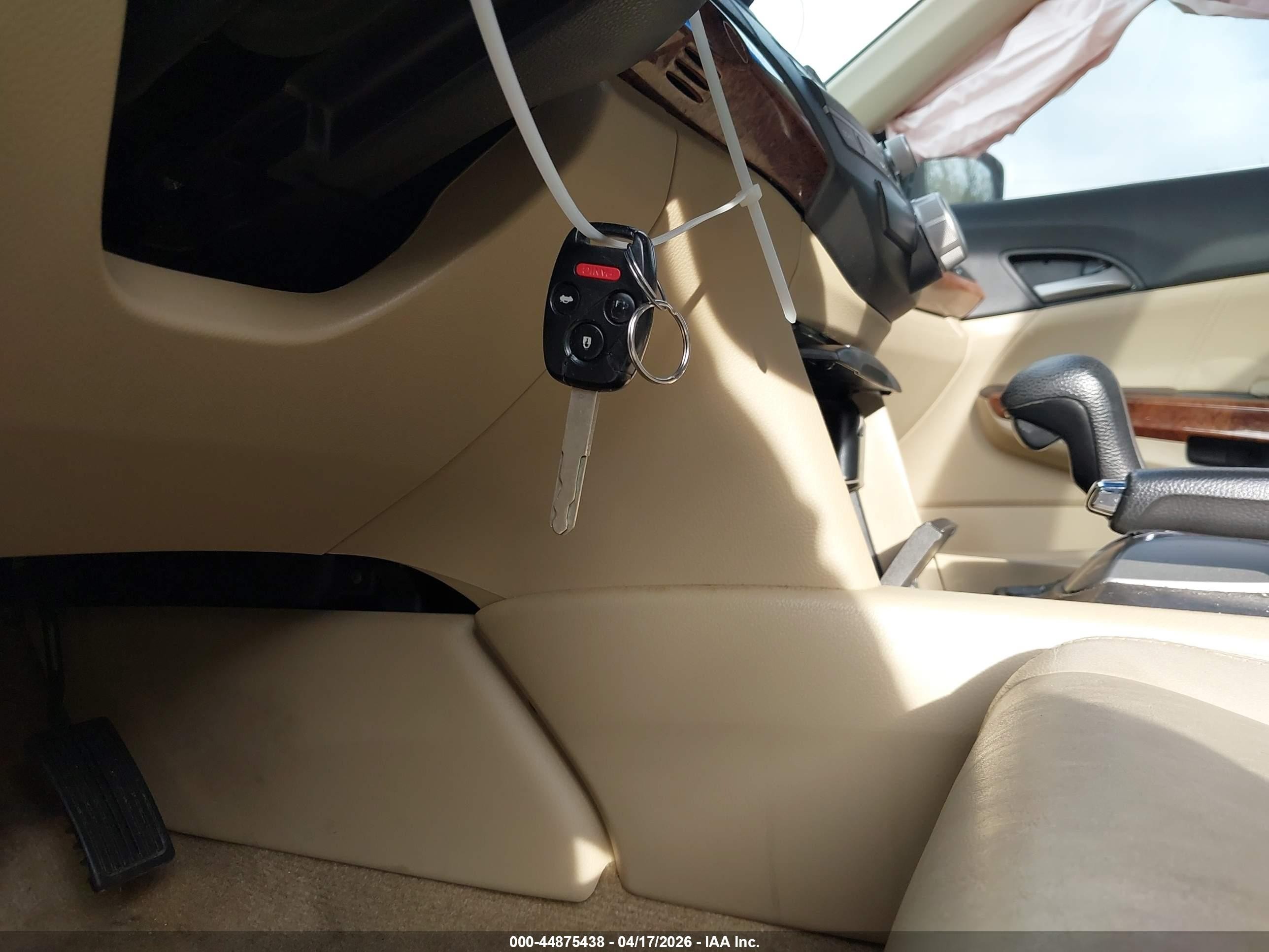 2011 Honda Accord 2.4 Ex-l White vin: 1HGCP2F81BA078819