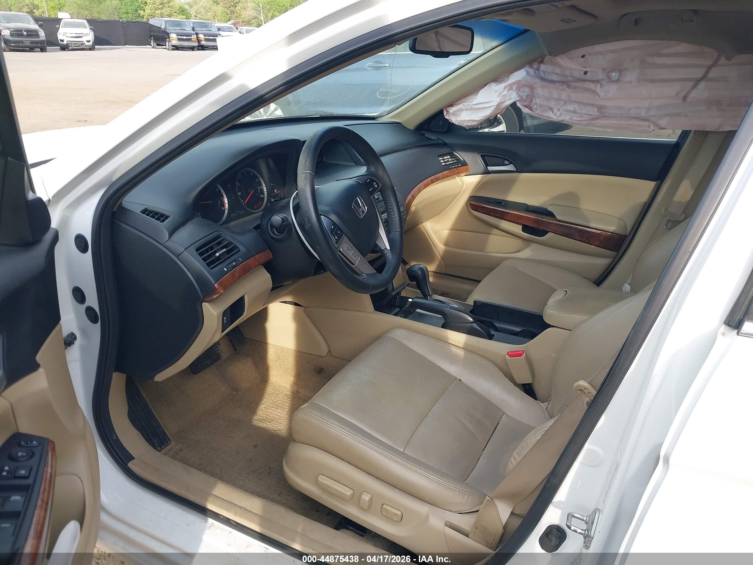 2011 Honda Accord 2.4 Ex-l White vin: 1HGCP2F81BA078819
