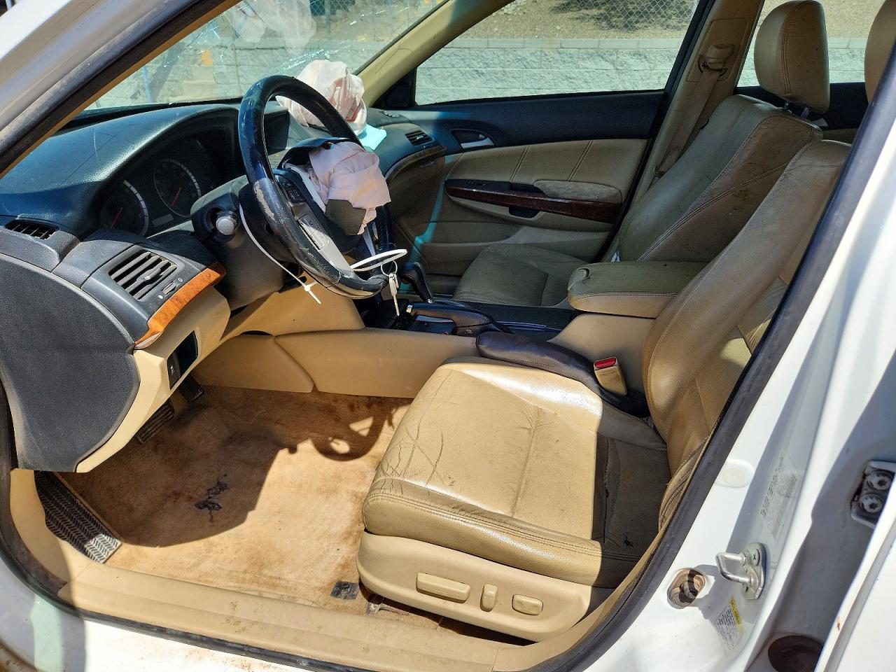 2011 Honda Accord Exl Белый vin: 1HGCP2F81BA089626
