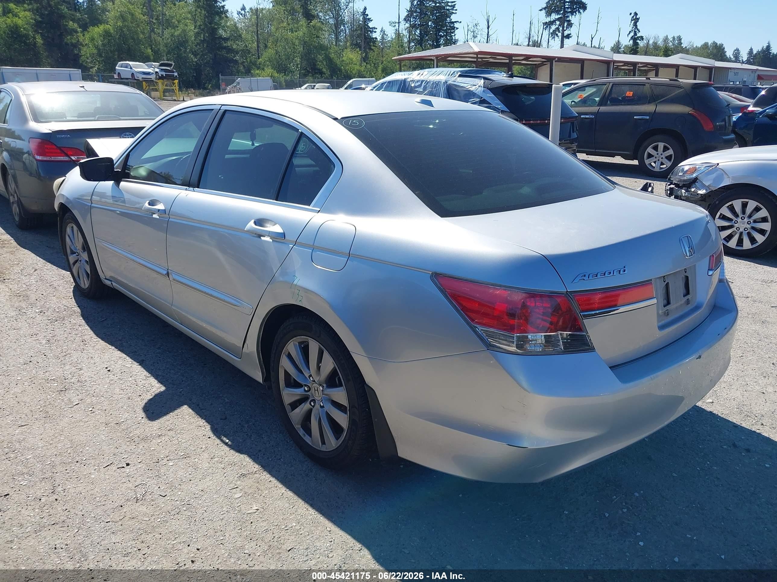 2011 Honda Accord 2.4 Ex-l Silver vin: 1HGCP2F81BA149372