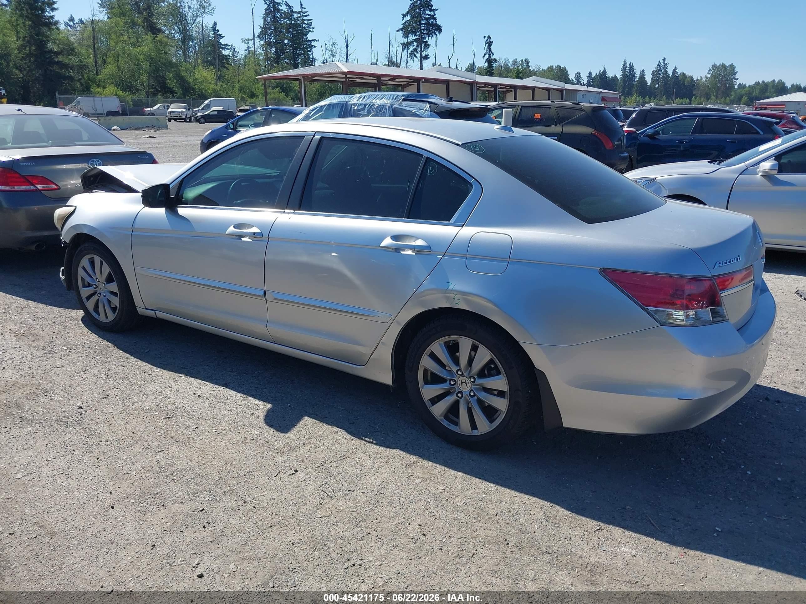2011 Honda Accord 2.4 Ex-l Silver vin: 1HGCP2F81BA149372