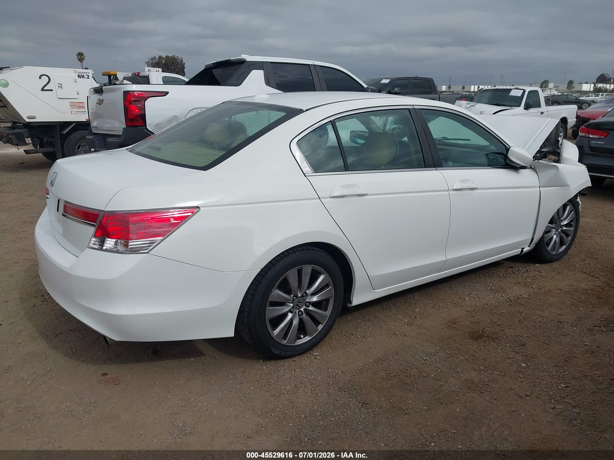 2011 Honda Accord 2.4 Ex-l White vin: 1HGCP2F81BA152885