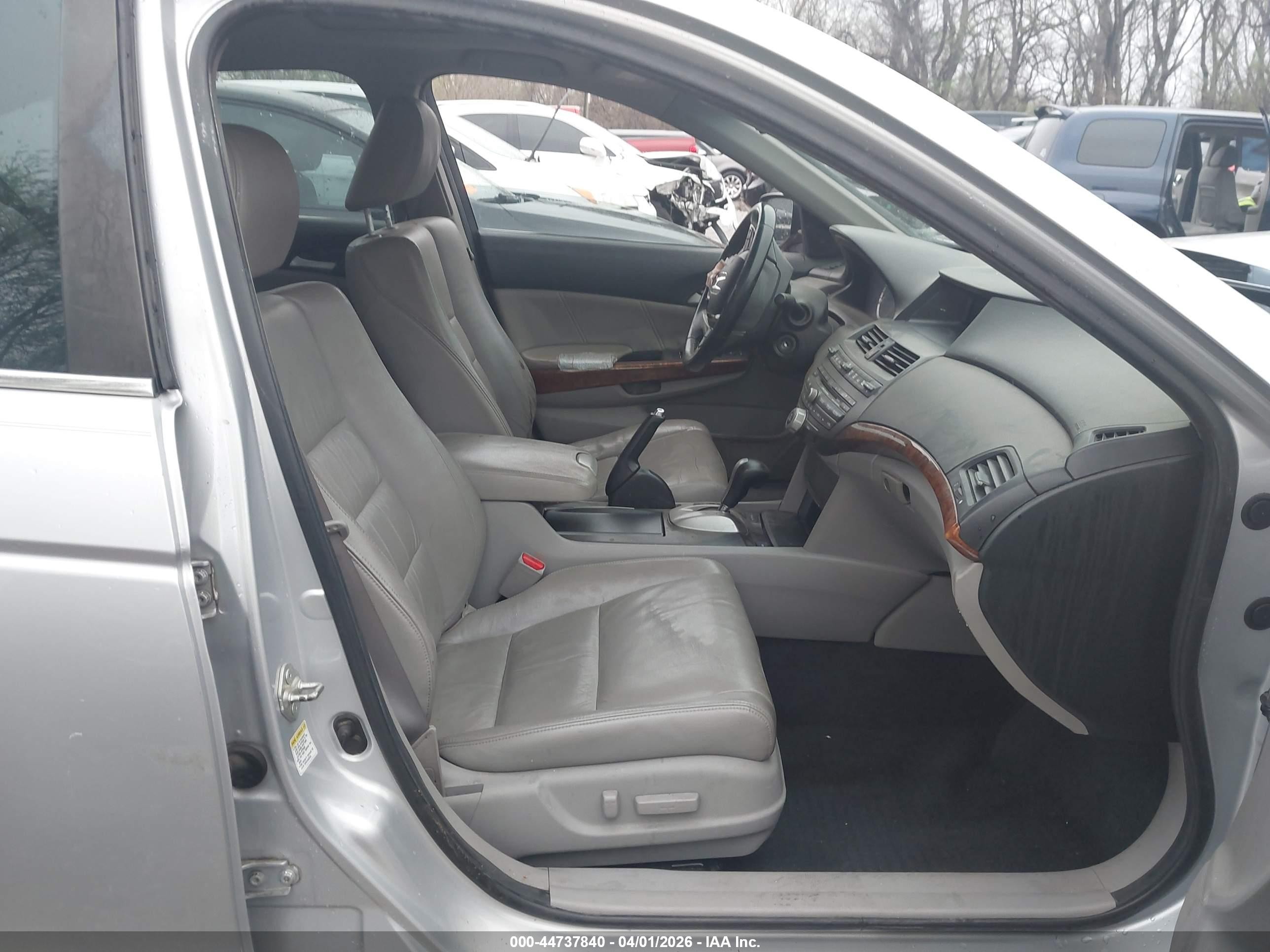 2012 Honda Accord 2.4 Ex-l Silver vin: 1HGCP2F81CA003331