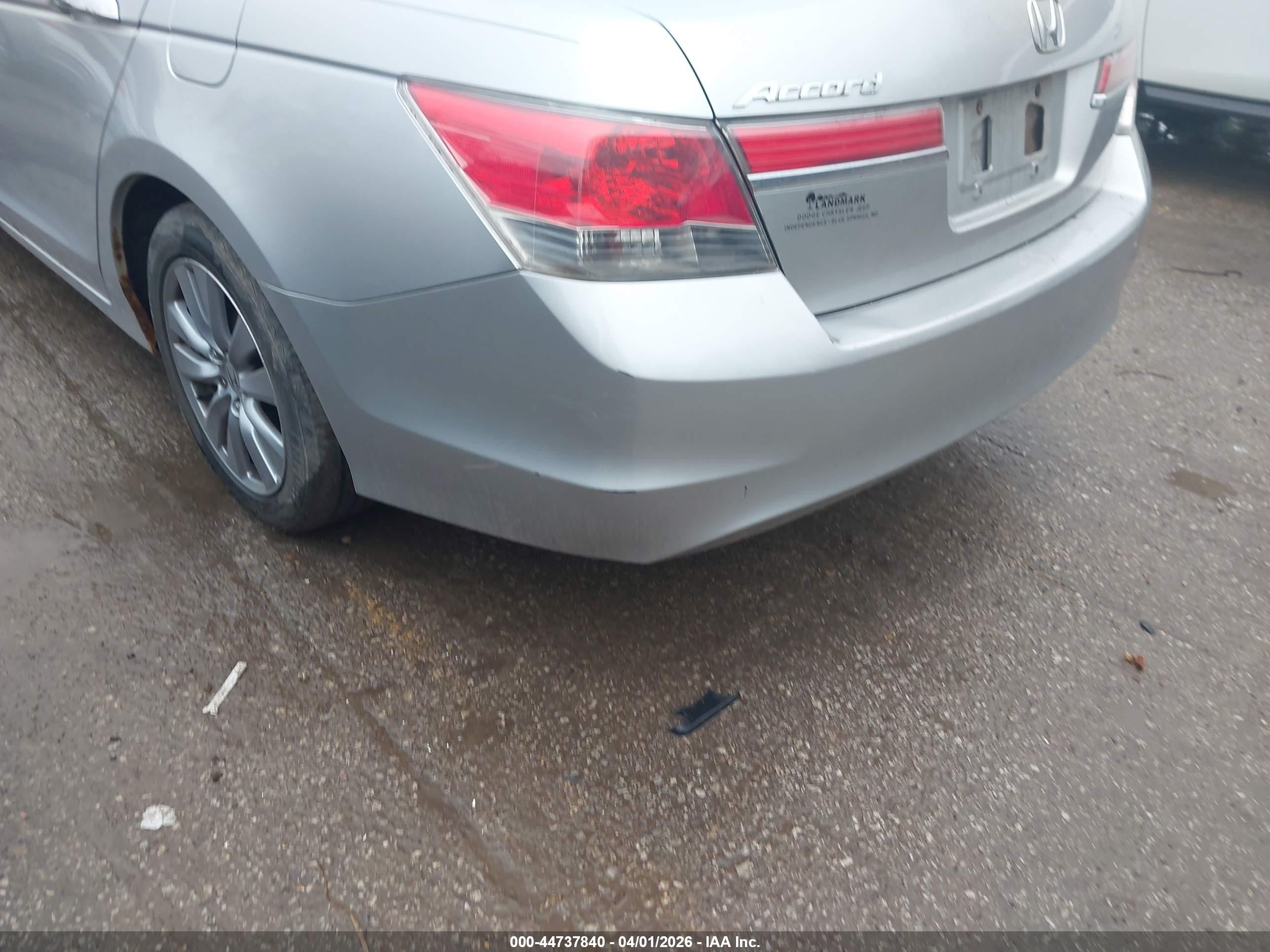 2012 Honda Accord 2.4 Ex-l Silver vin: 1HGCP2F81CA003331
