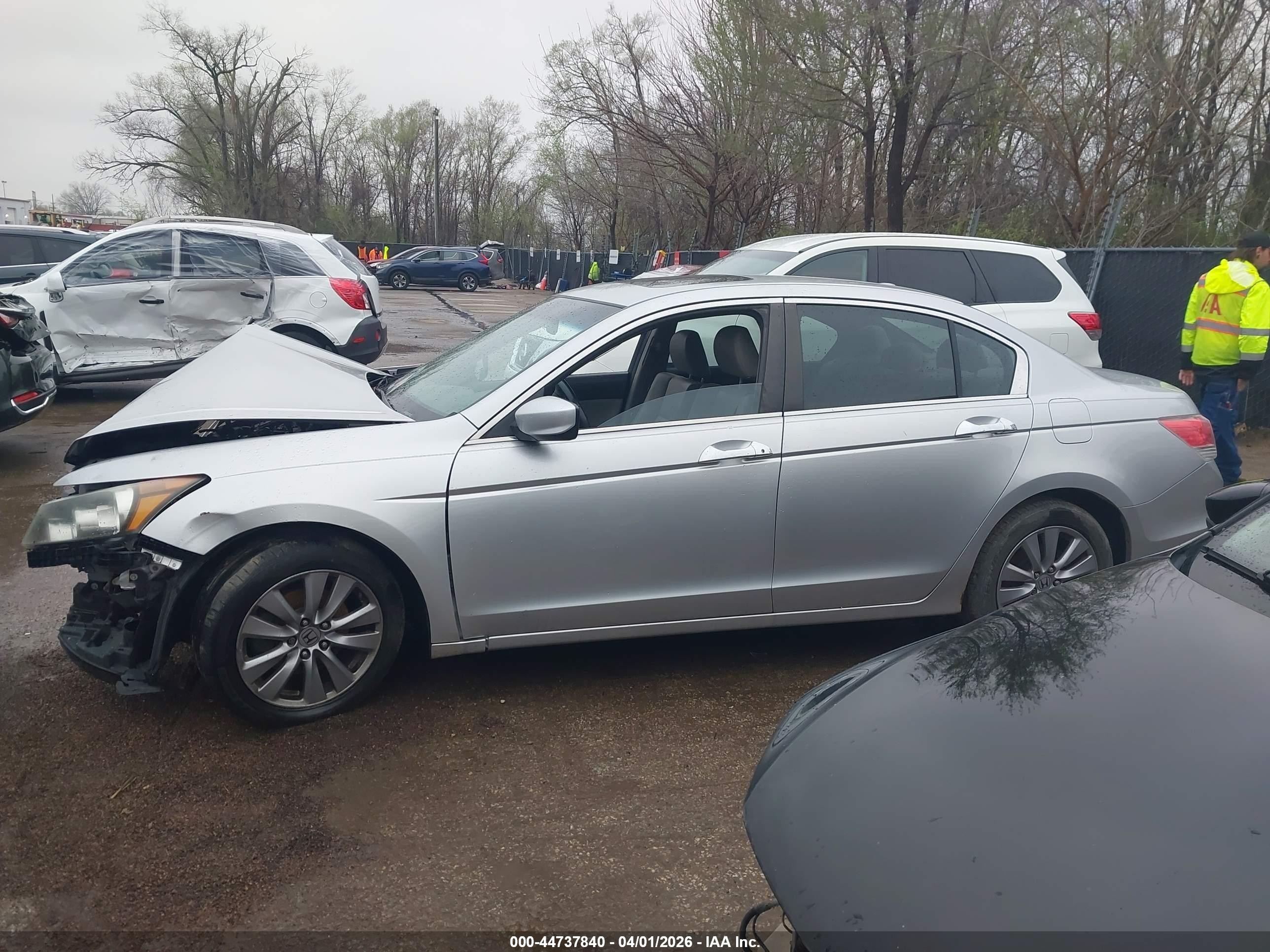 2012 Honda Accord 2.4 Ex-l Silver vin: 1HGCP2F81CA003331