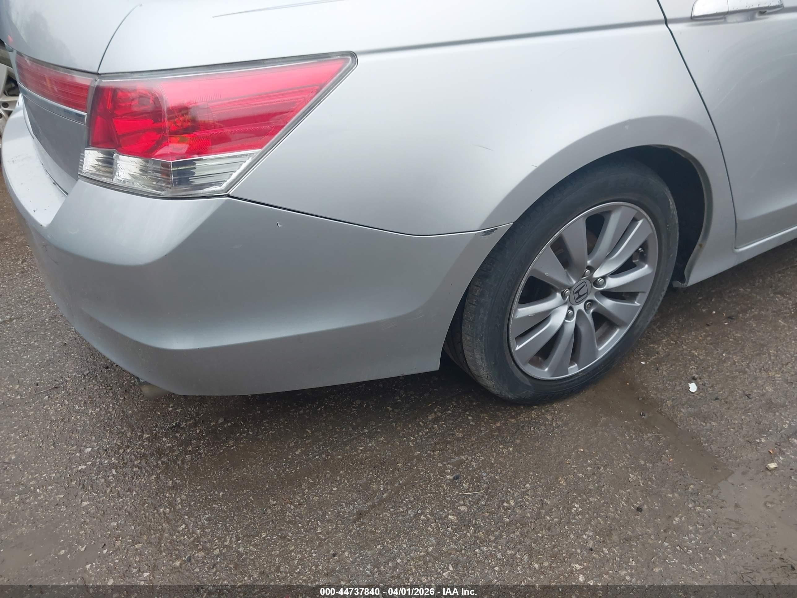 2012 Honda Accord 2.4 Ex-l Silver vin: 1HGCP2F81CA003331