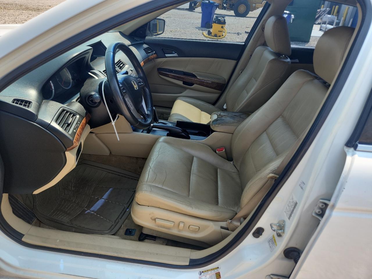 2012 Honda Accord 4d Ex White vin: 1HGCP2F81CA045420