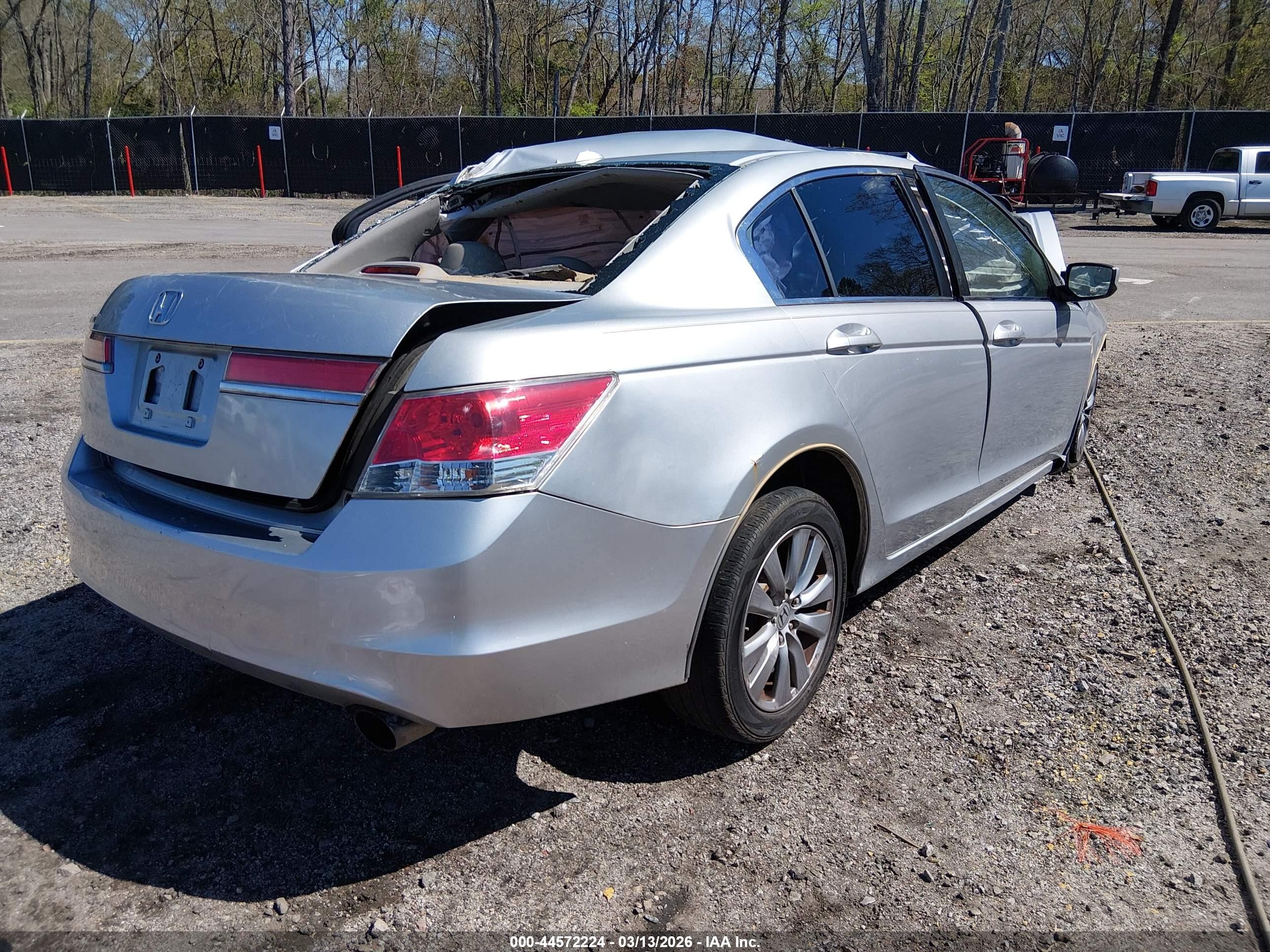 2012 Honda Accord 2.4 Ex-l Silver vin: 1HGCP2F81CA070138
