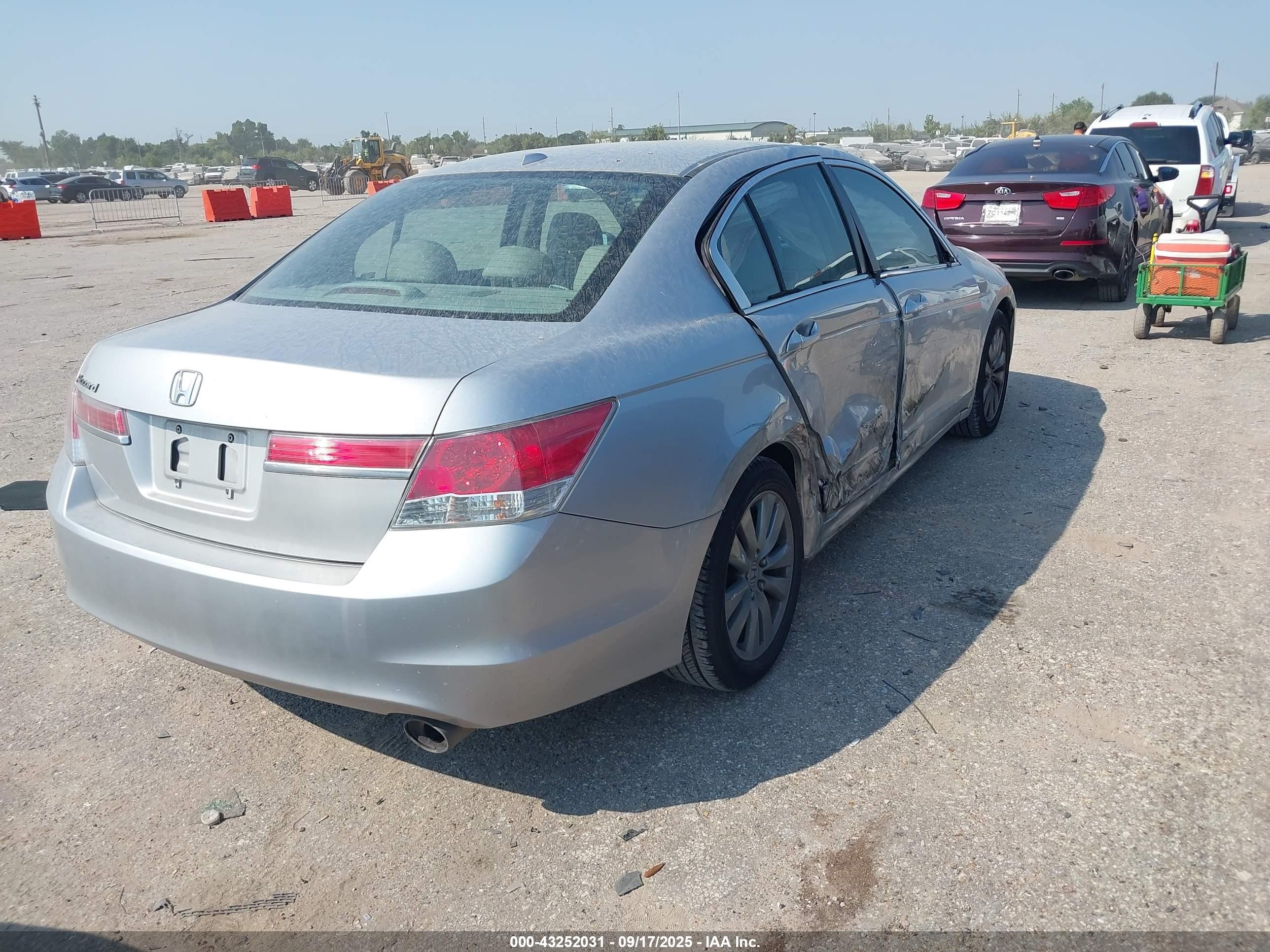 2012 Honda Accord Sdn 2.4 Ex-l/ex-l Silver vin: 1HGCP2F81CA144948