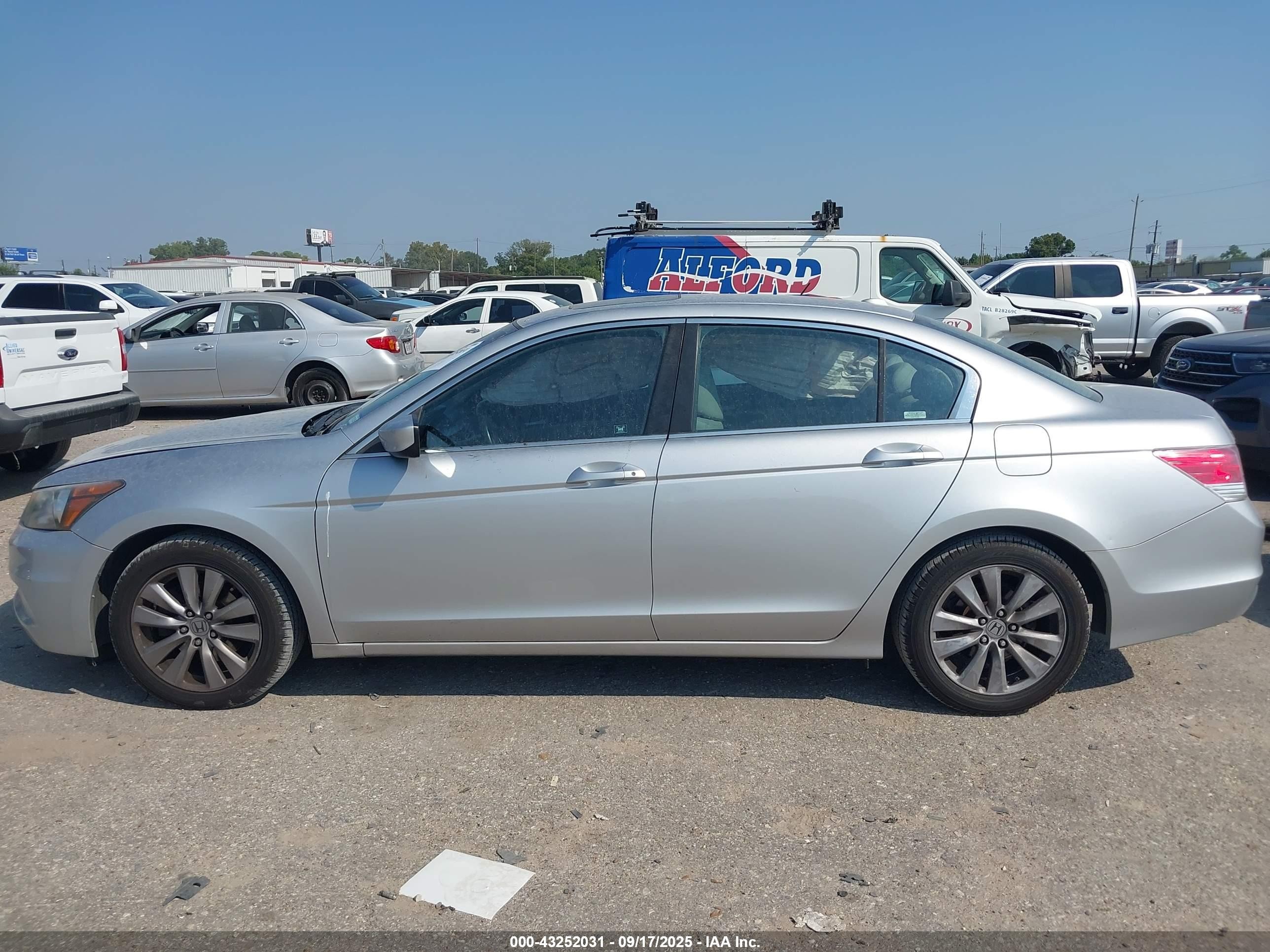 2012 Honda Accord Sdn 2.4 Ex-l/ex-l Silver vin: 1HGCP2F81CA144948