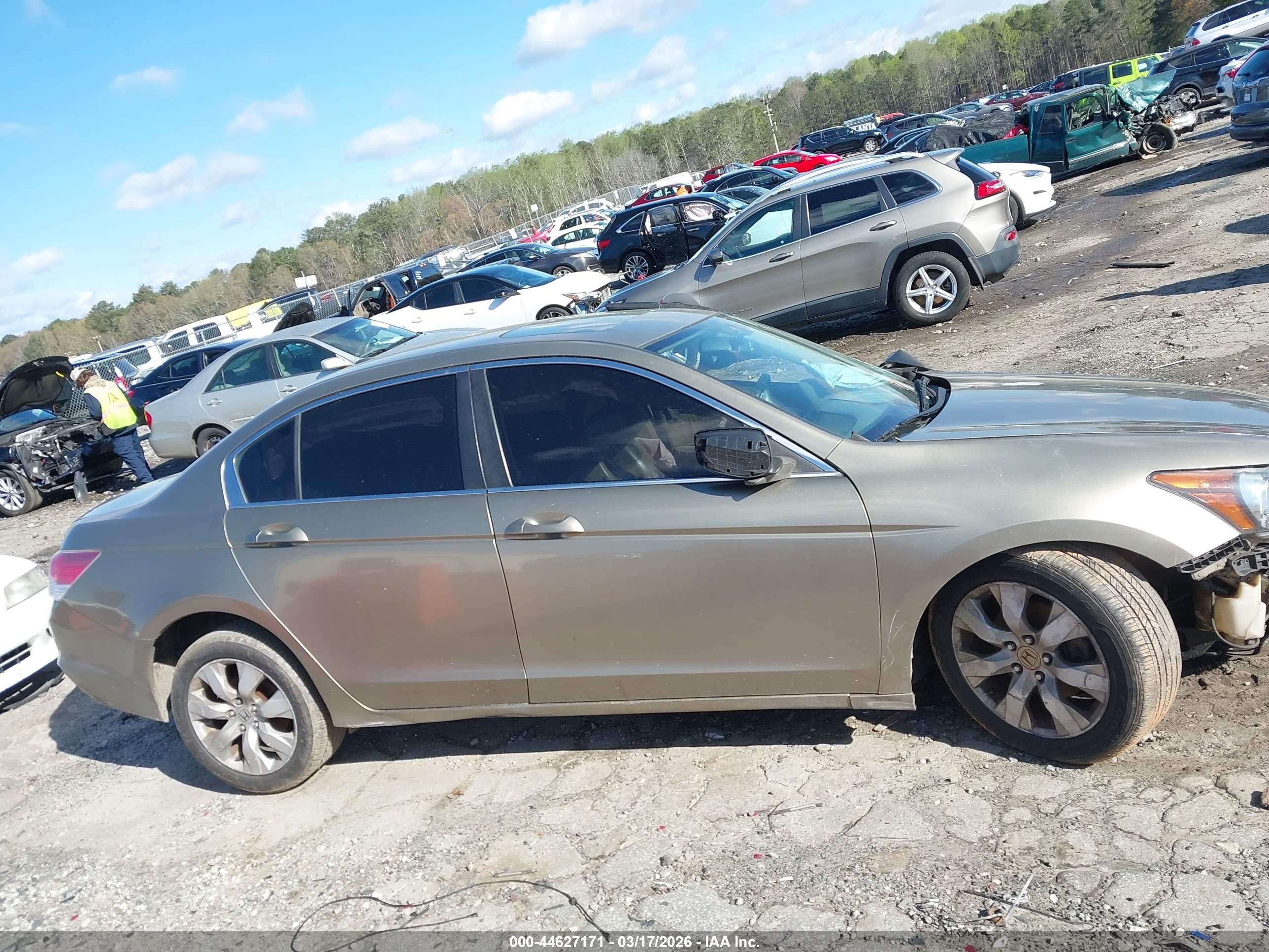 2010 Honda Accord 2.4 Ex-l Champagne vin: 1HGCP2F82AA077791