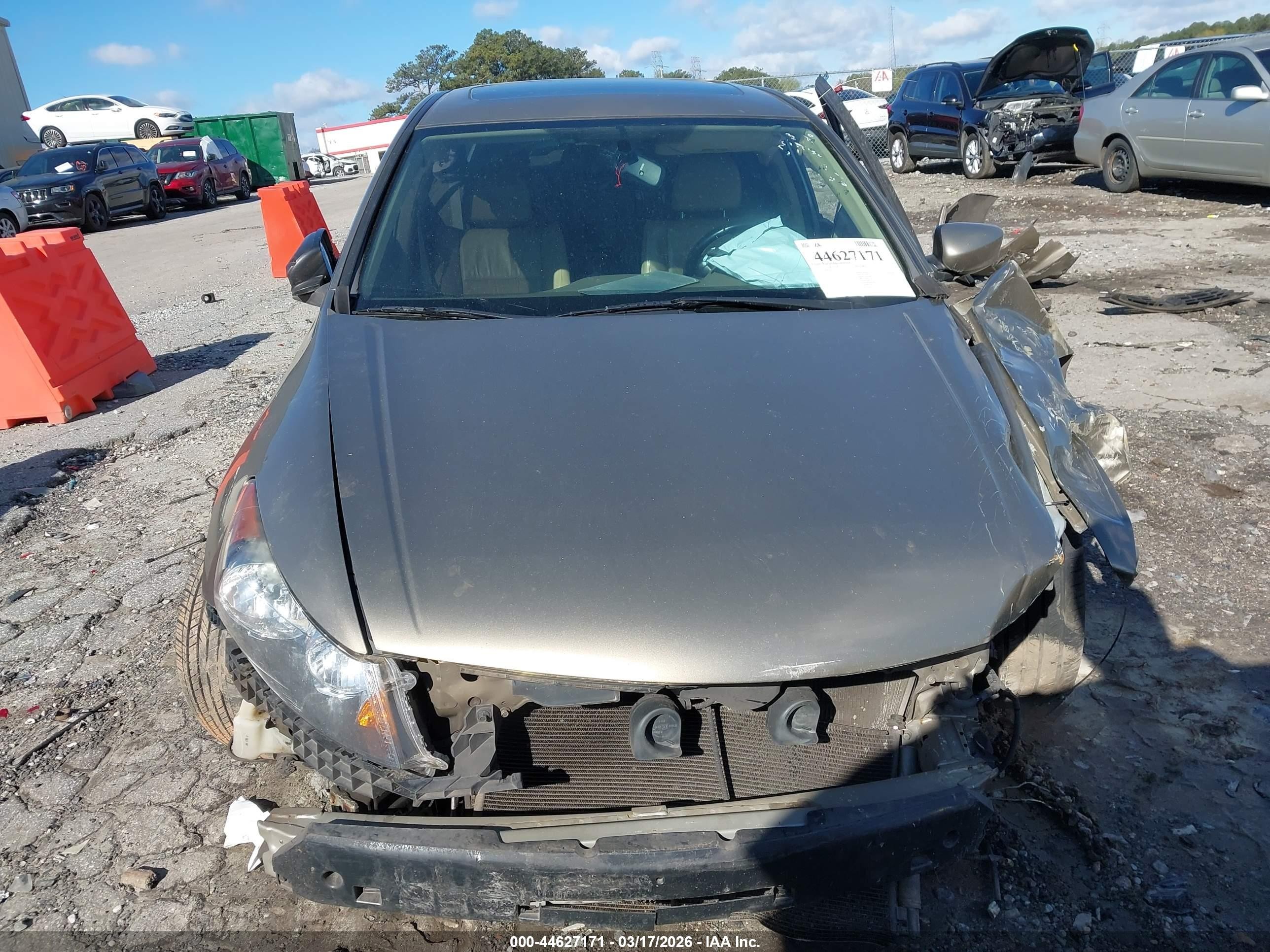 2010 Honda Accord 2.4 Ex-l Champagne vin: 1HGCP2F82AA077791