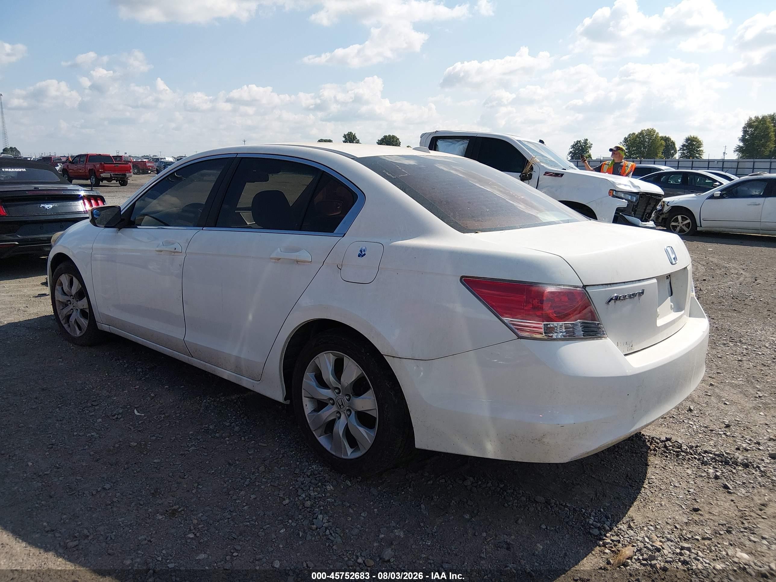 2010 Honda Accord 2.4 Ex-l Белый vin: 1HGCP2F82AA137116
