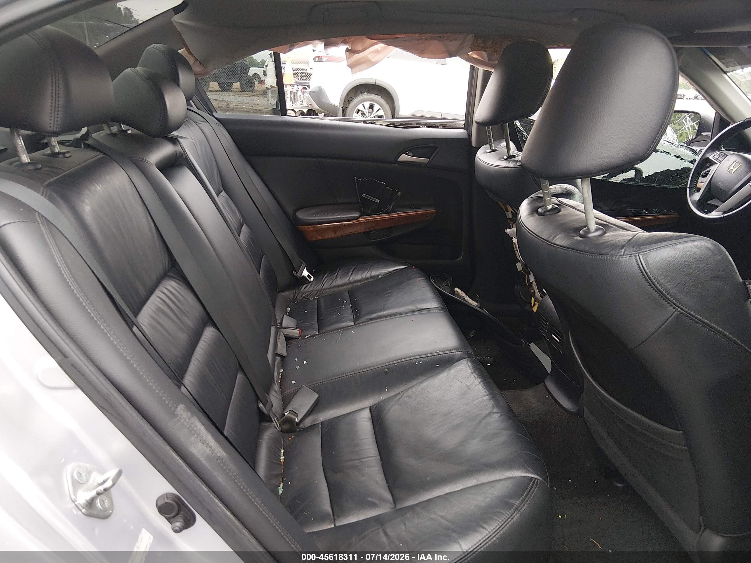 2011 Honda Accord 2.4 Ex-l Silver vin: 1HGCP2F82BA006950