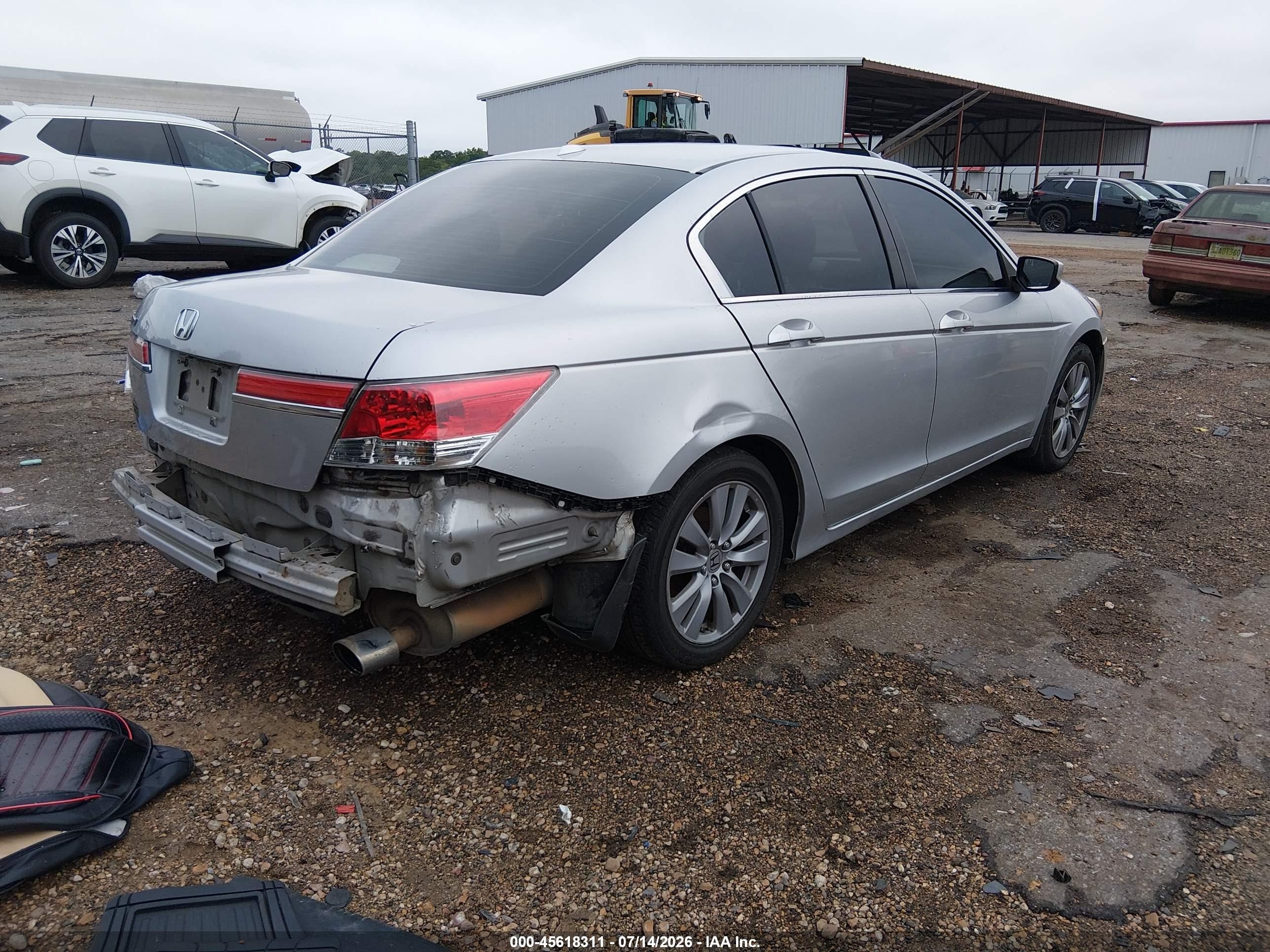 2011 Honda Accord 2.4 Ex-l Silver vin: 1HGCP2F82BA006950