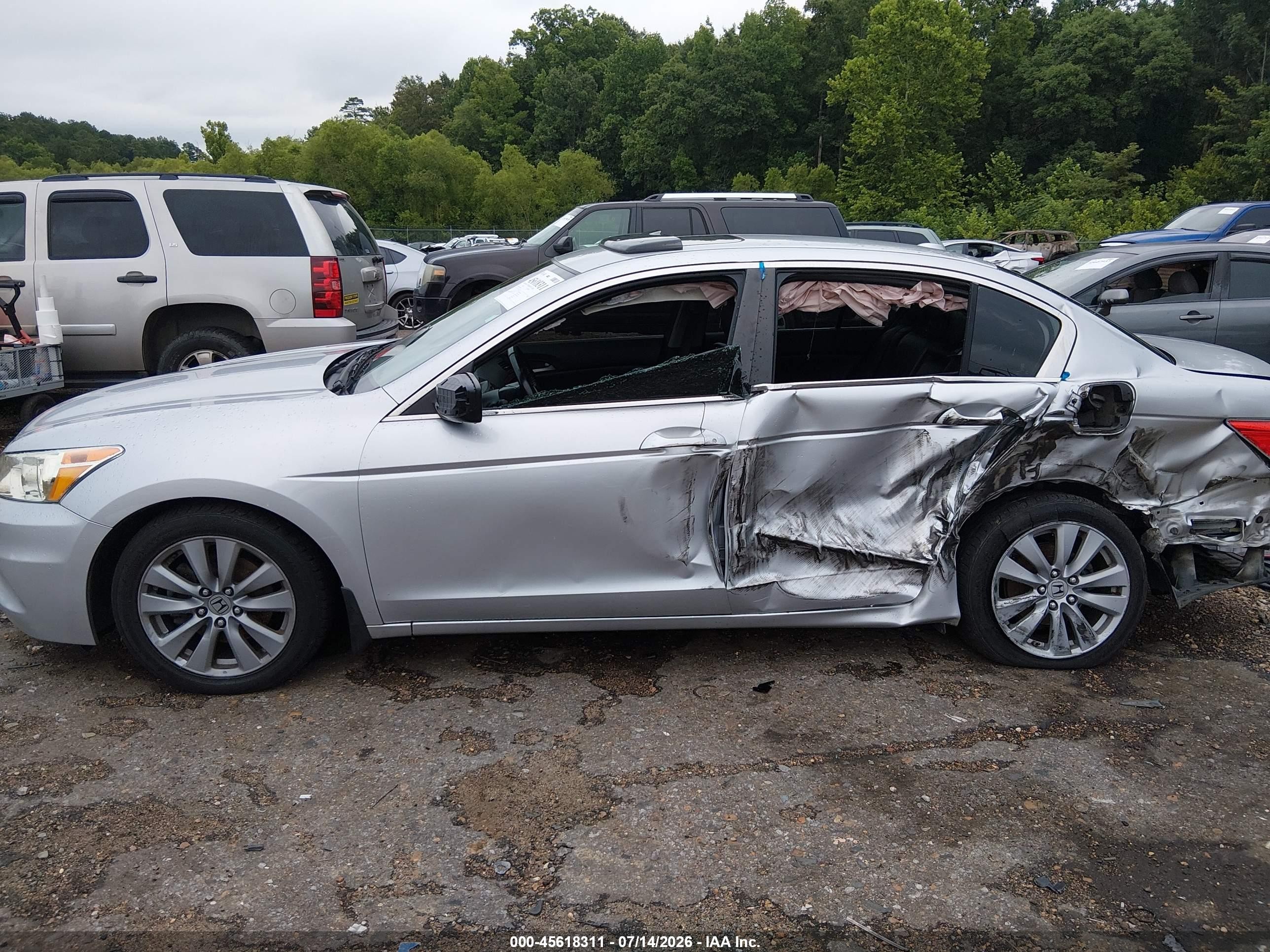 2011 Honda Accord 2.4 Ex-l Silver vin: 1HGCP2F82BA006950