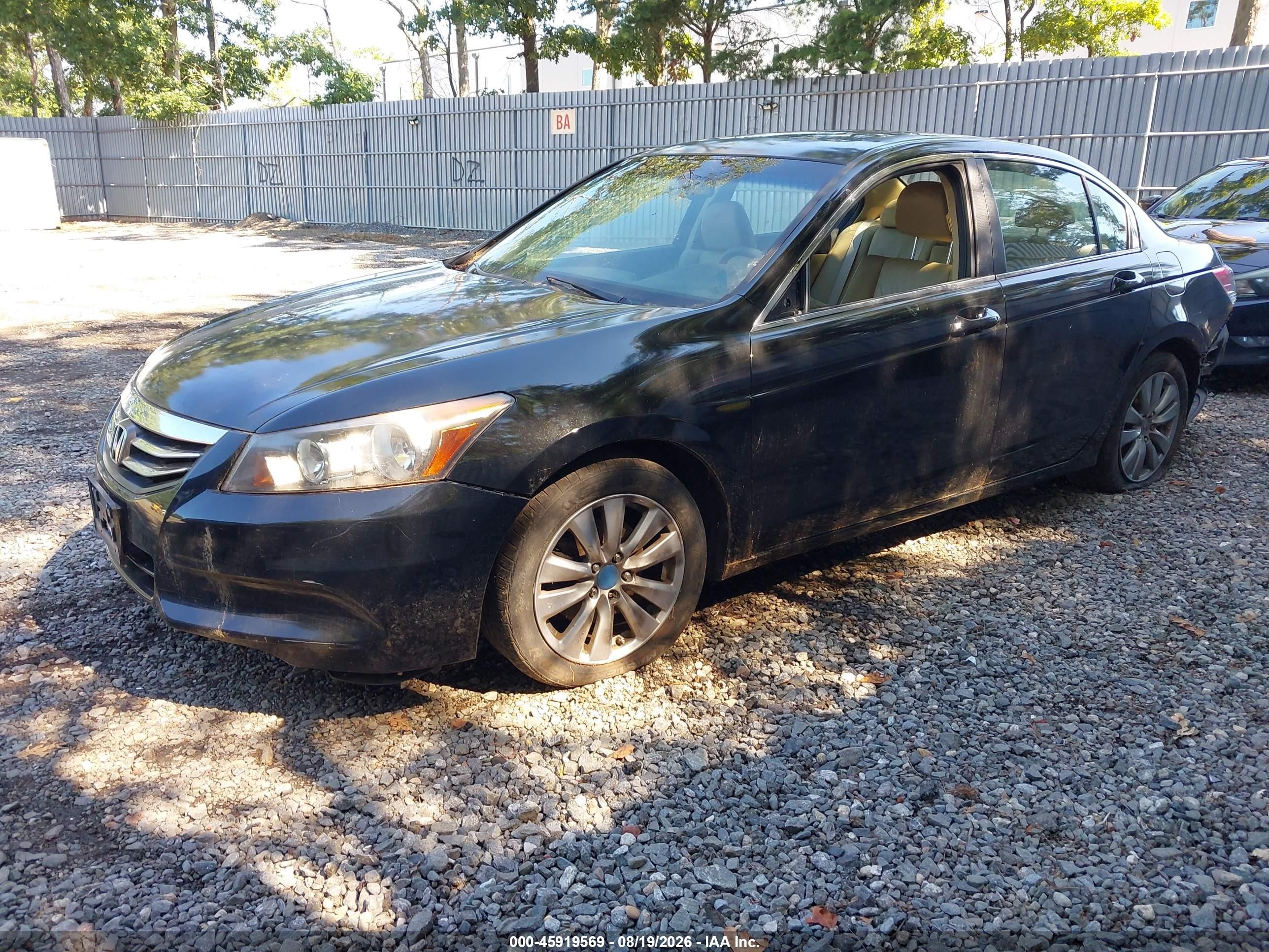 2011 Honda Accord 2.4 Ex-l Black vin: 1HGCP2F82BA082278