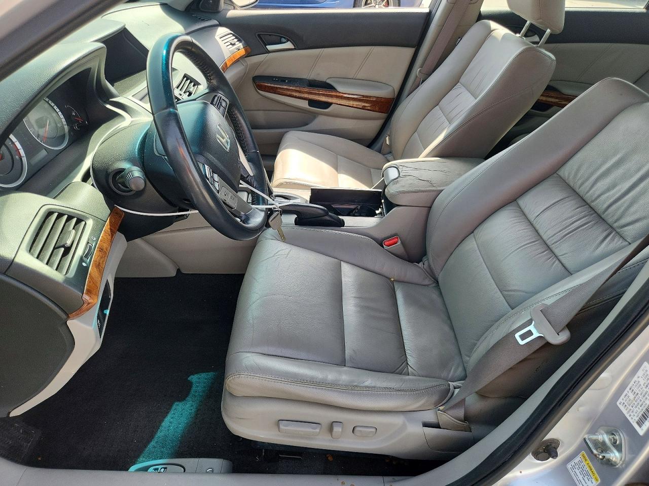 2011 Honda Accord Exl Silver vin: 1HGCP2F82BA148294