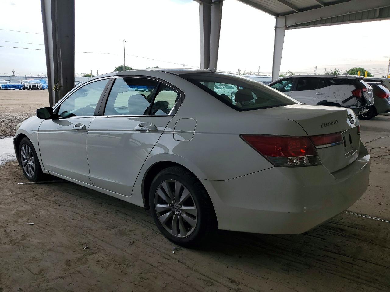 2012 Honda Accord Exl White vin: 1HGCP2F82CA074988