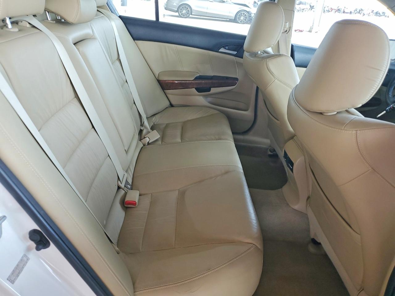 2012 Honda Accord Exl White vin: 1HGCP2F82CA074988