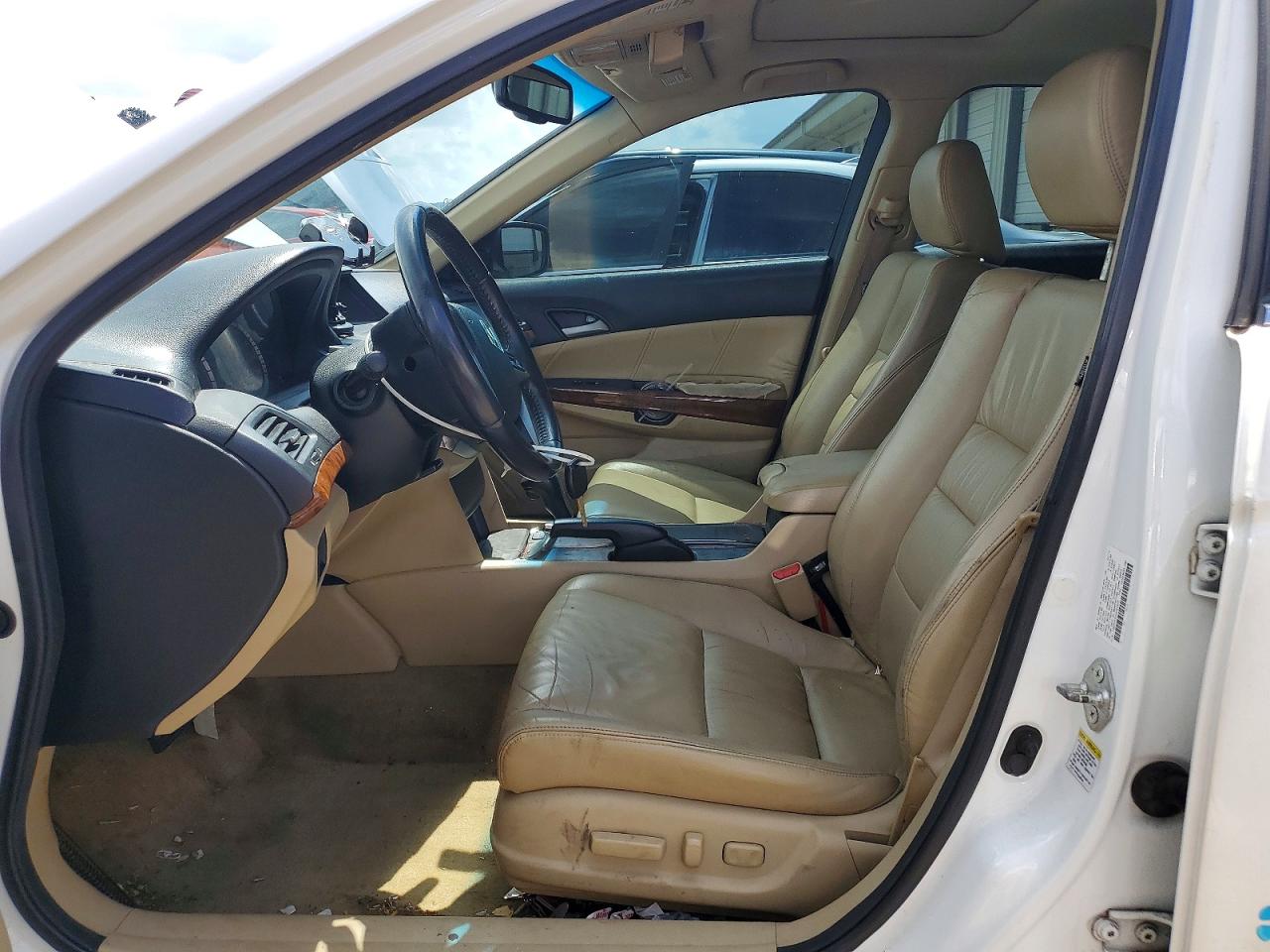 2012 Honda Accord Exl White vin: 1HGCP2F82CA095839