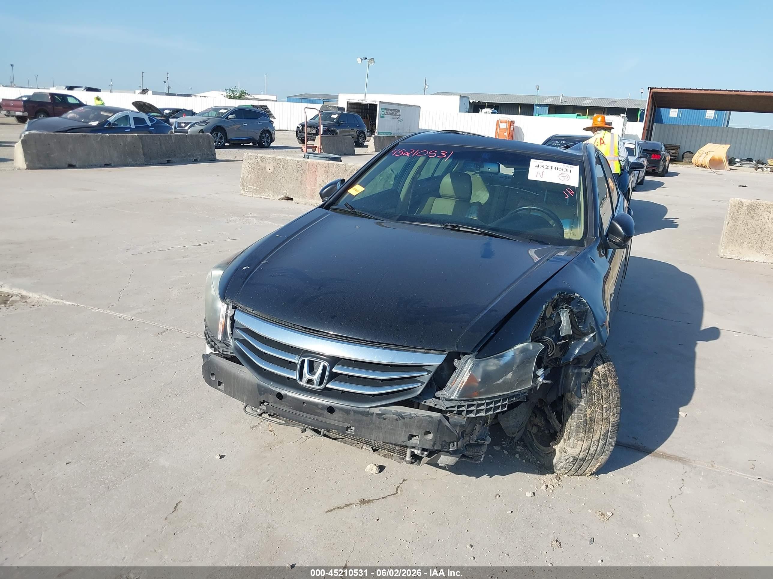 2012 Honda Accord 2.4 Ex-l Черный vin: 1HGCP2F82CA099051