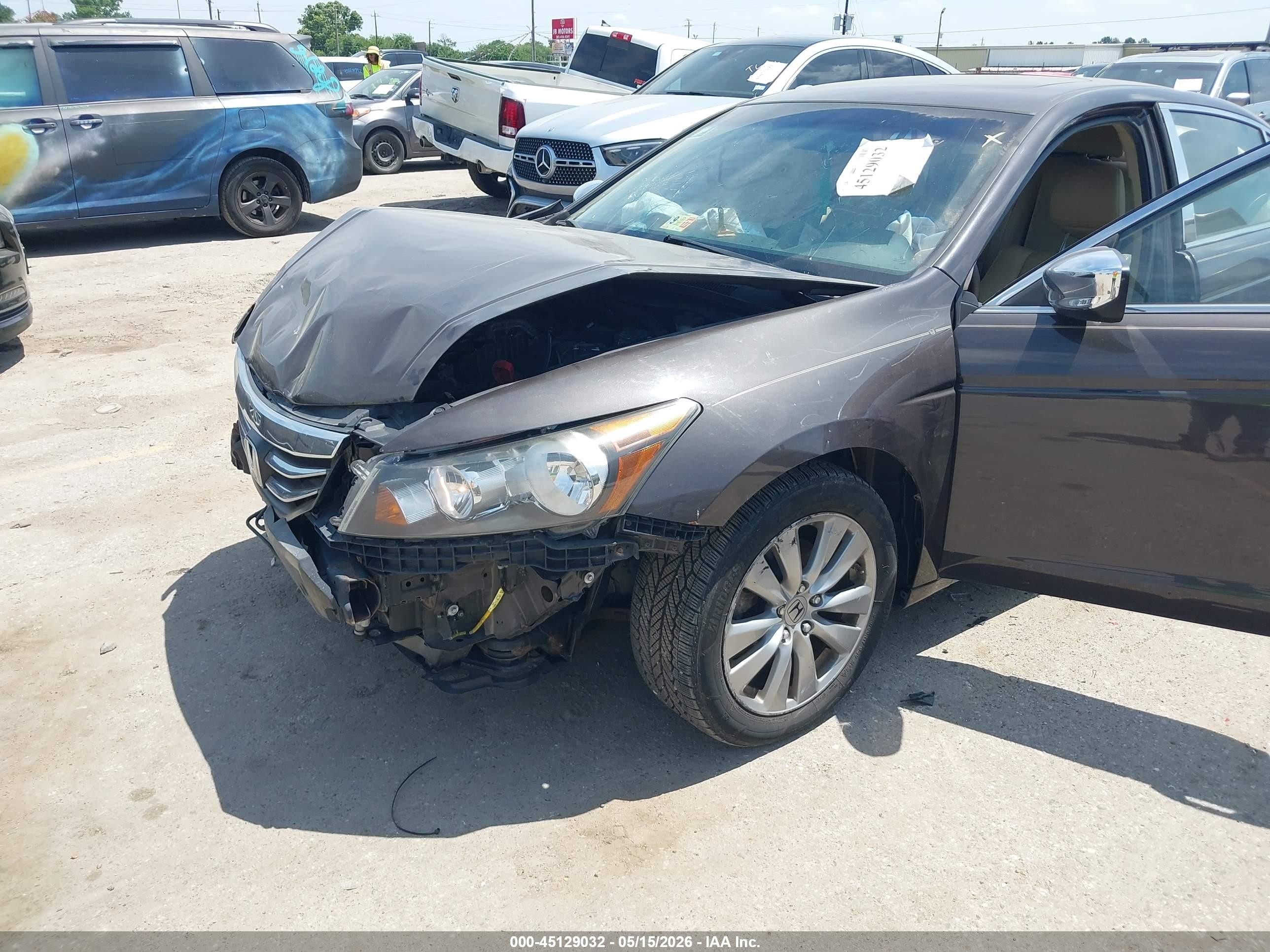 2012 Honda Accord 2.4 Ex-l Brown vin: 1HGCP2F82CA126054
