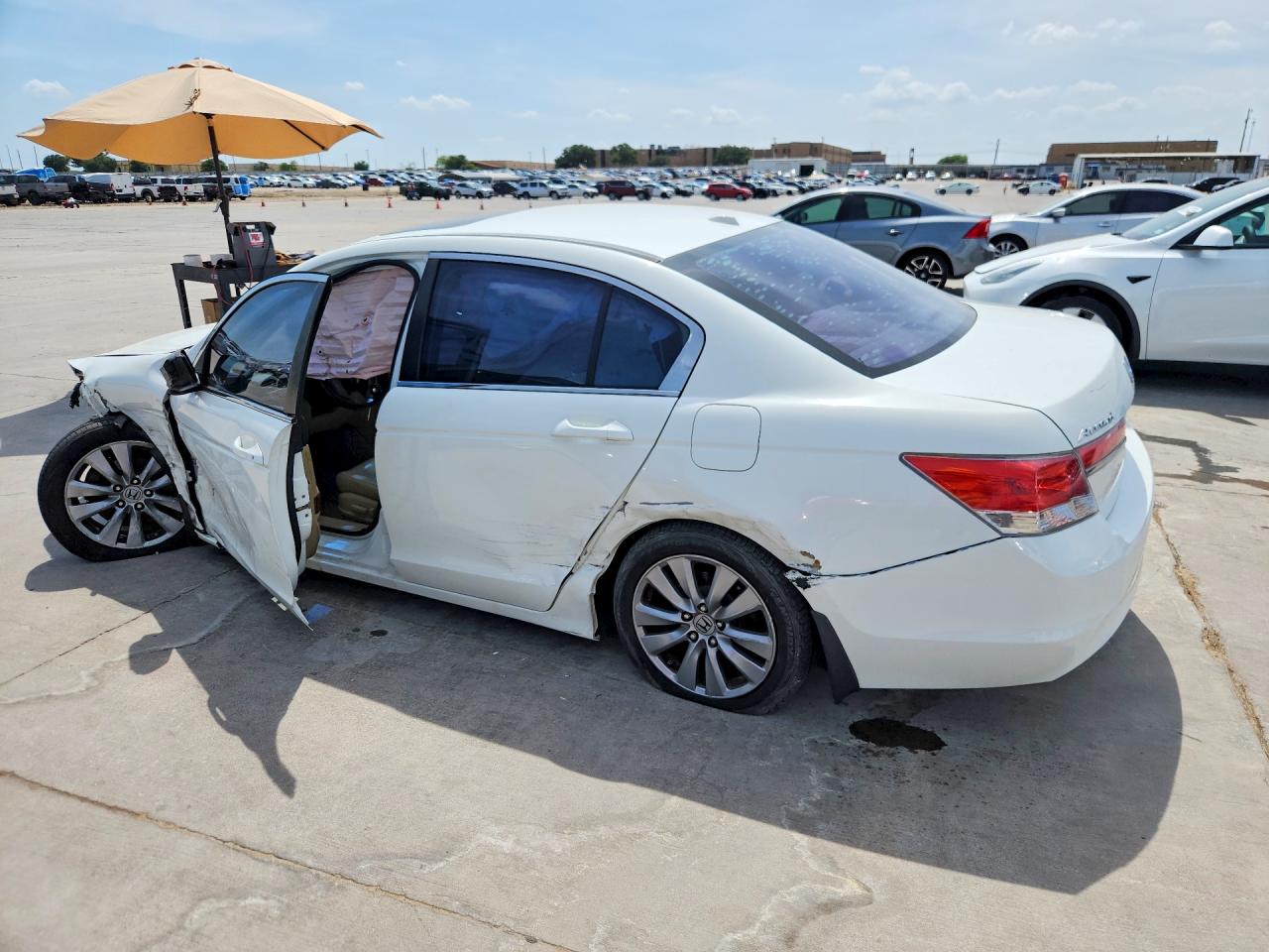 2012 Honda Accord Ex Белый vin: 1HGCP2F82CA148748