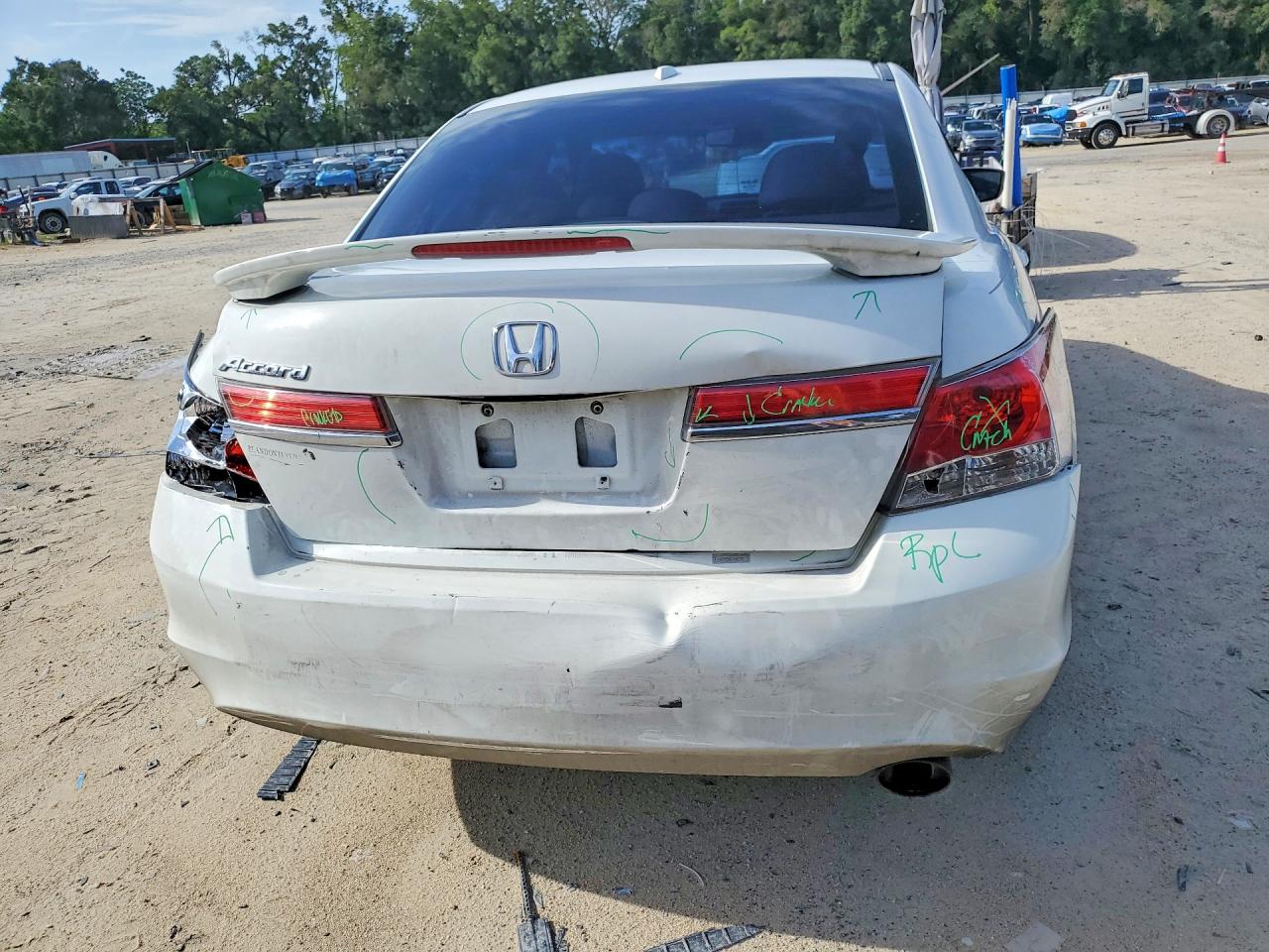 2012 Honda Accord Exl White vin: 1HGCP2F82CA167381