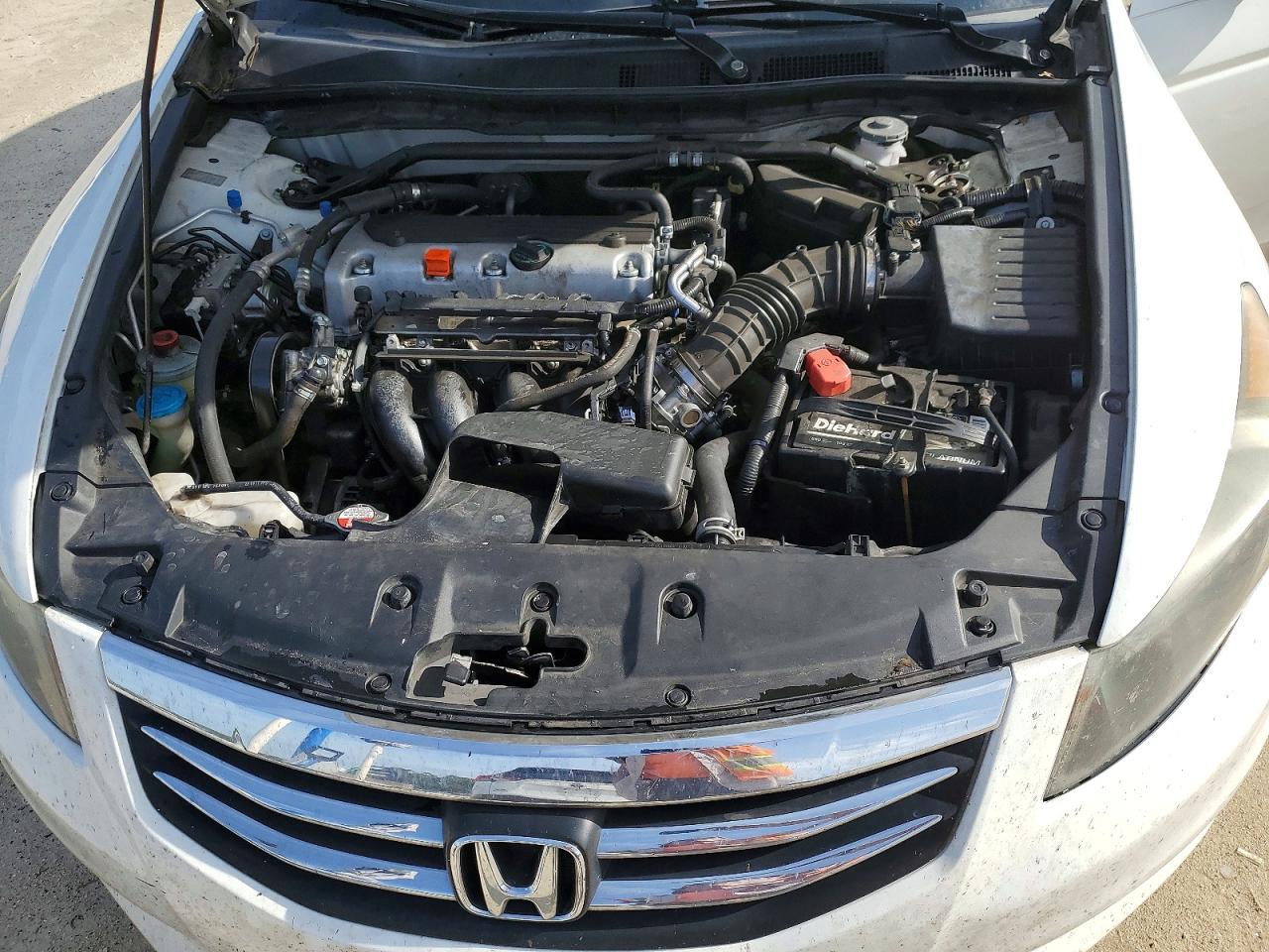2012 Honda Accord Exl White vin: 1HGCP2F82CA167381